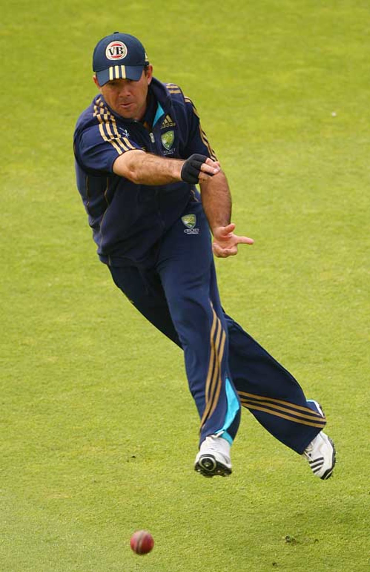 Ricky Ponting goes through his fielding drills, Lord's, July 15, 2009