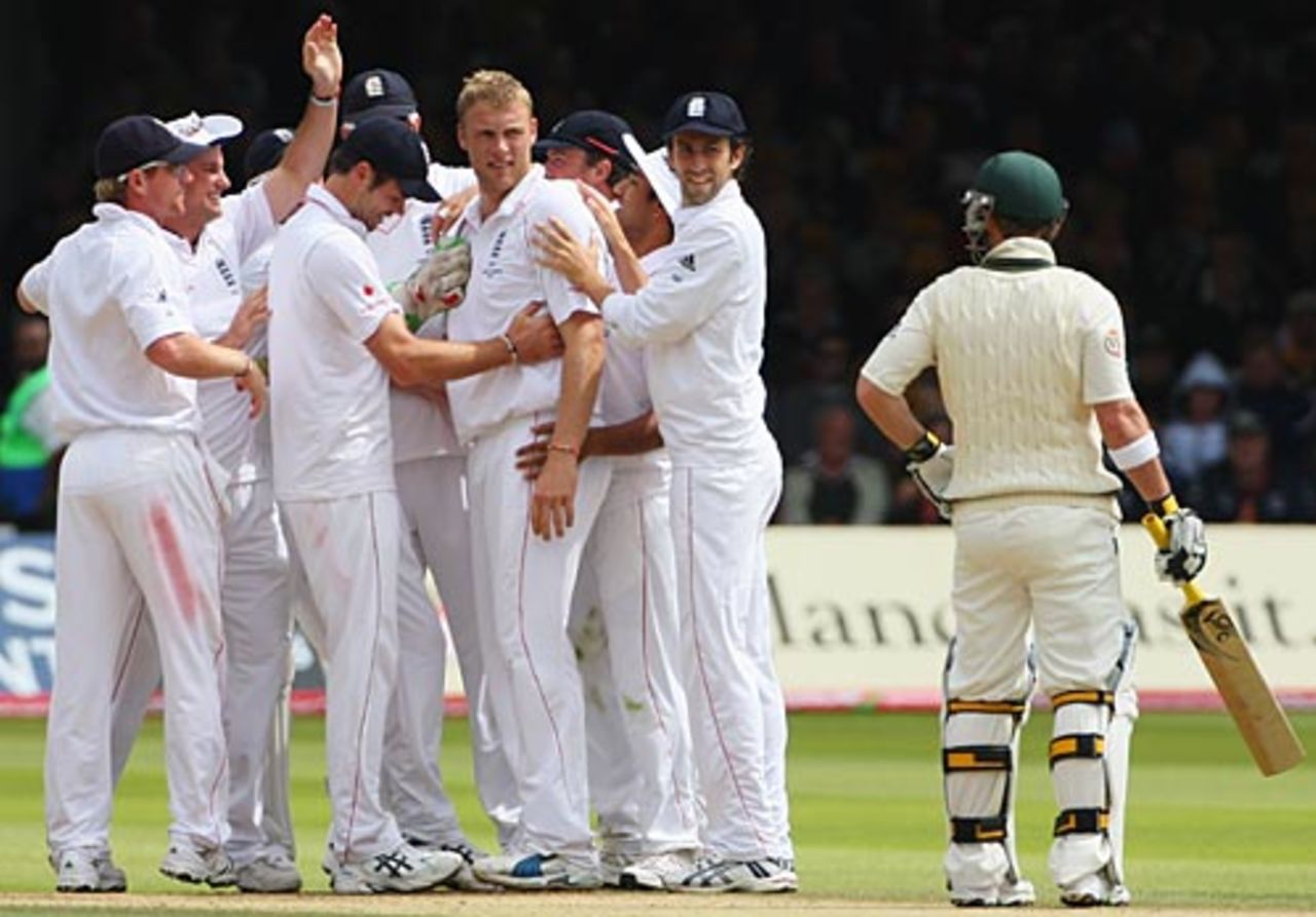 England celebrate as Phillip Hughes stands his ground, England v Australia, 2nd Test, Lord's, 4th day, July 19, 2009