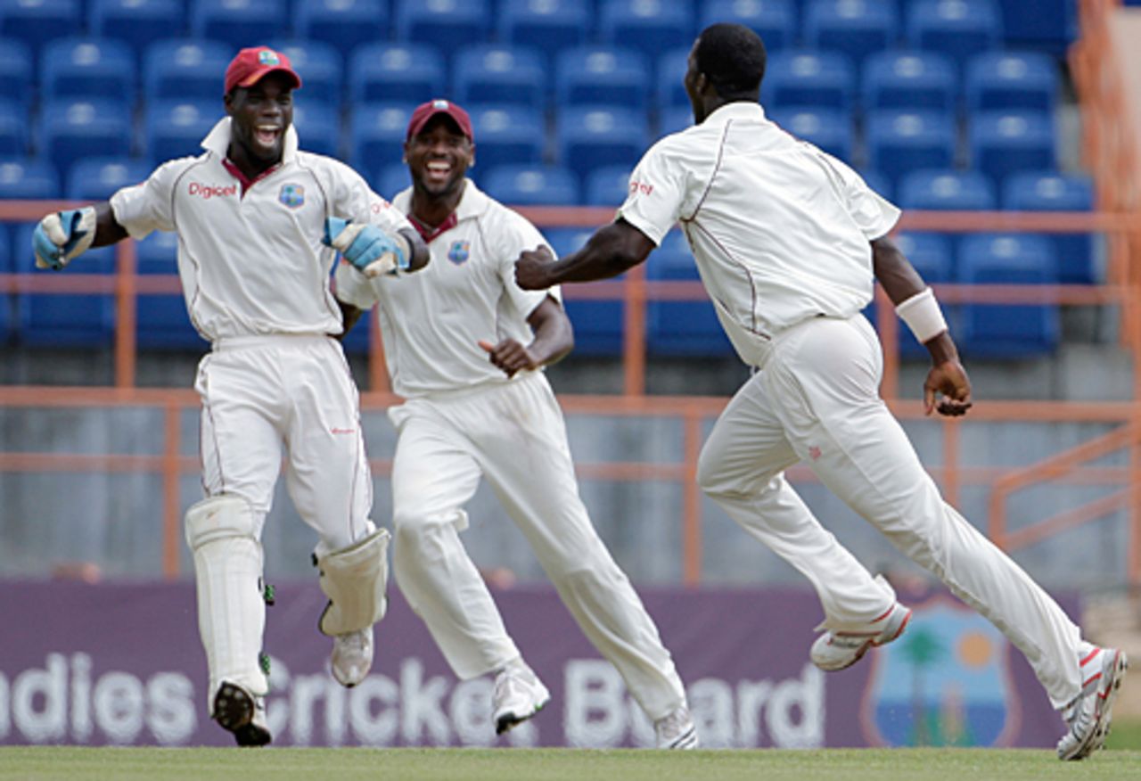 Darren Sammy goes off on a celebratory run after removing Tamim Iqbal , West Indies v Bangladesh, 2nd Test, 4th day, Grenada, July 20, 2009