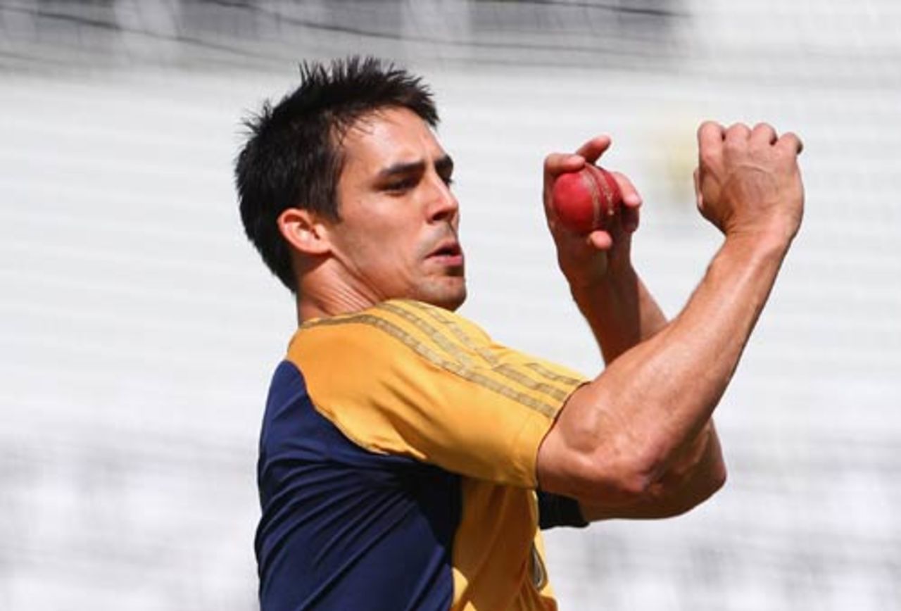 Mitchell Johnson bowls at training, Northampton, July 23, 2009