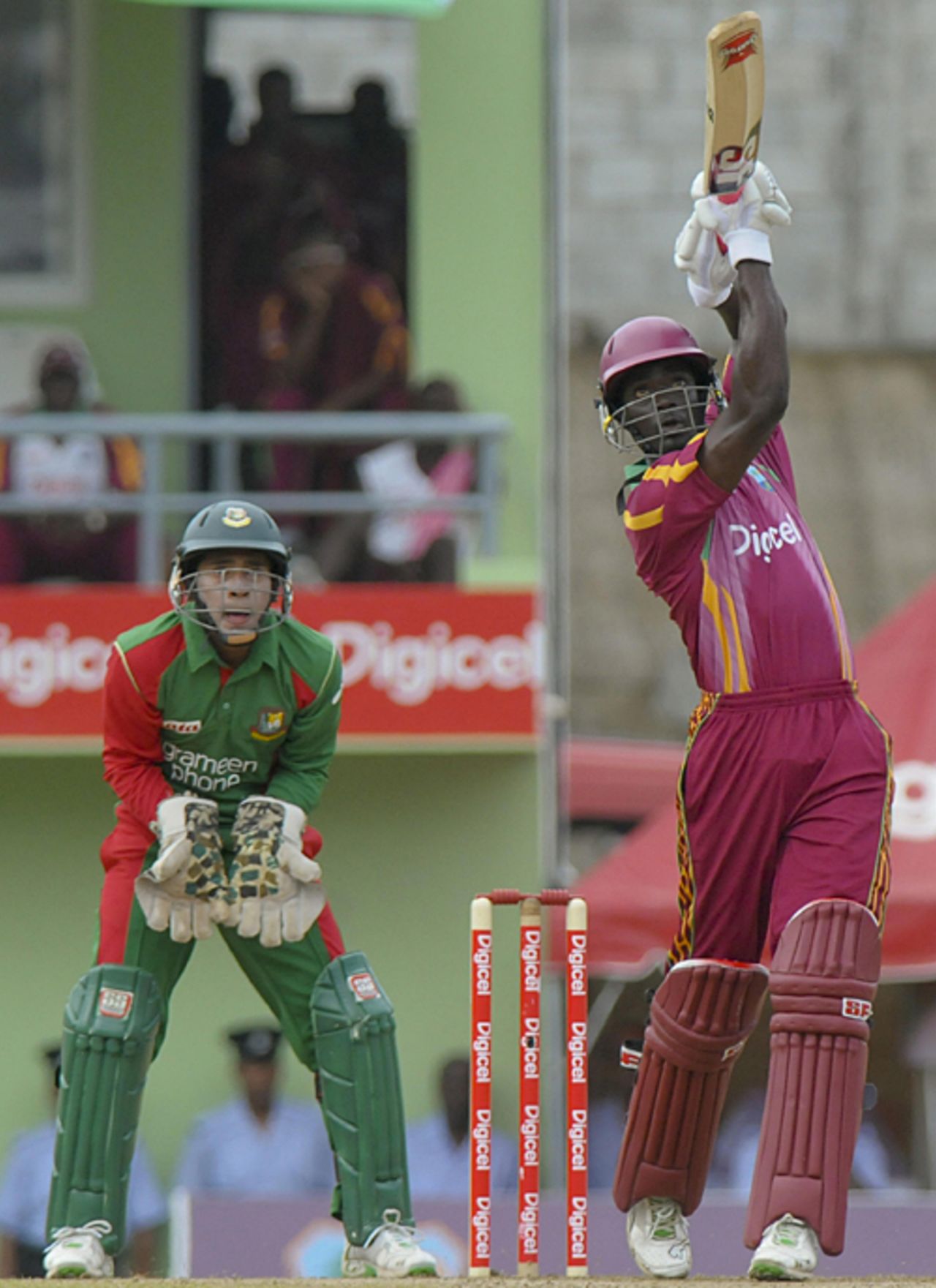 Andre Fletcher goes over the top, West Indies v Bangladesh, 2nd ODI, Dominica, July 28, 2009