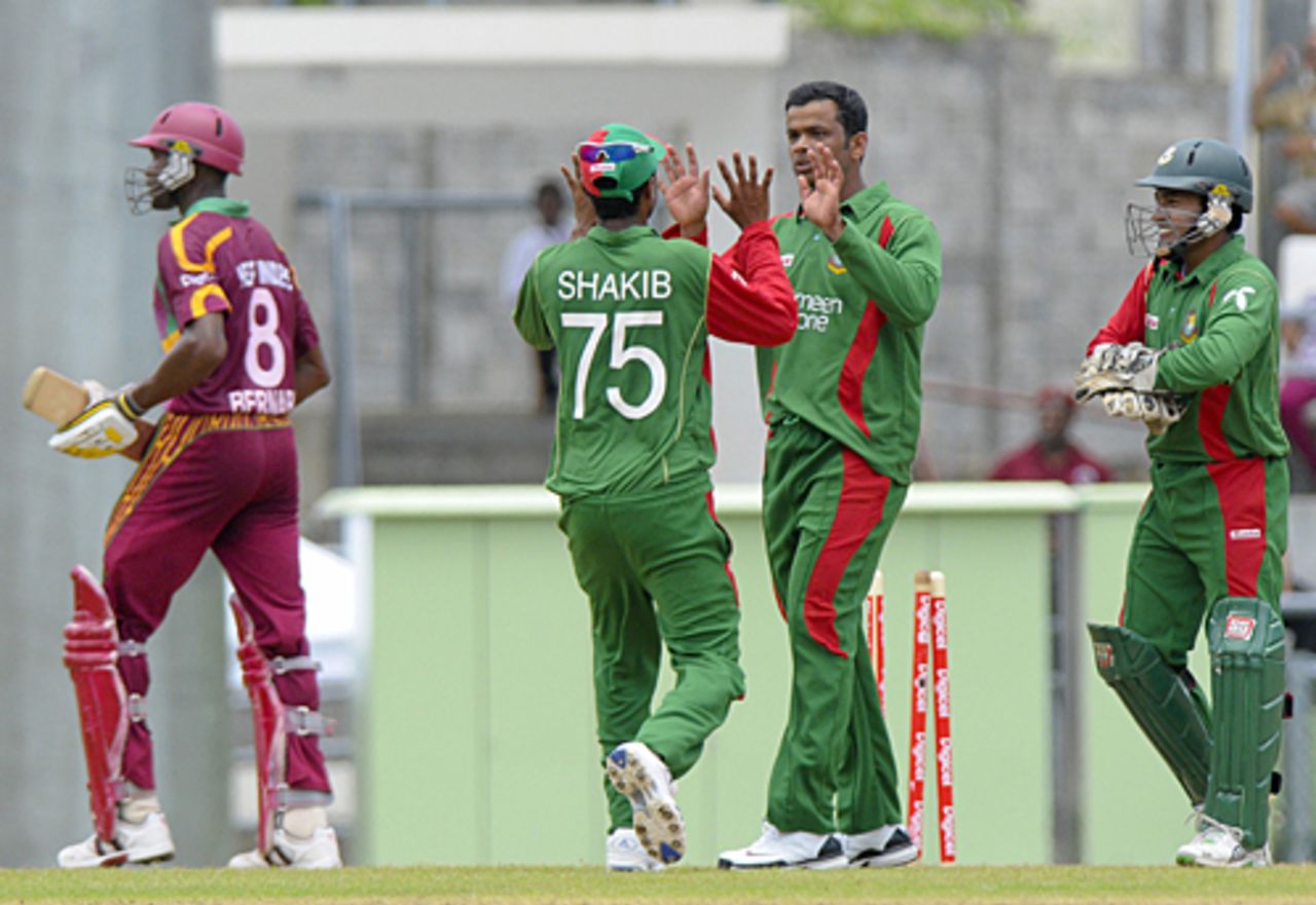 Abdur Razzak gets the congratulations on dismissing David Bernard, West Indies v Bangladesh, 2nd ODI, Dominica, July 28, 2009