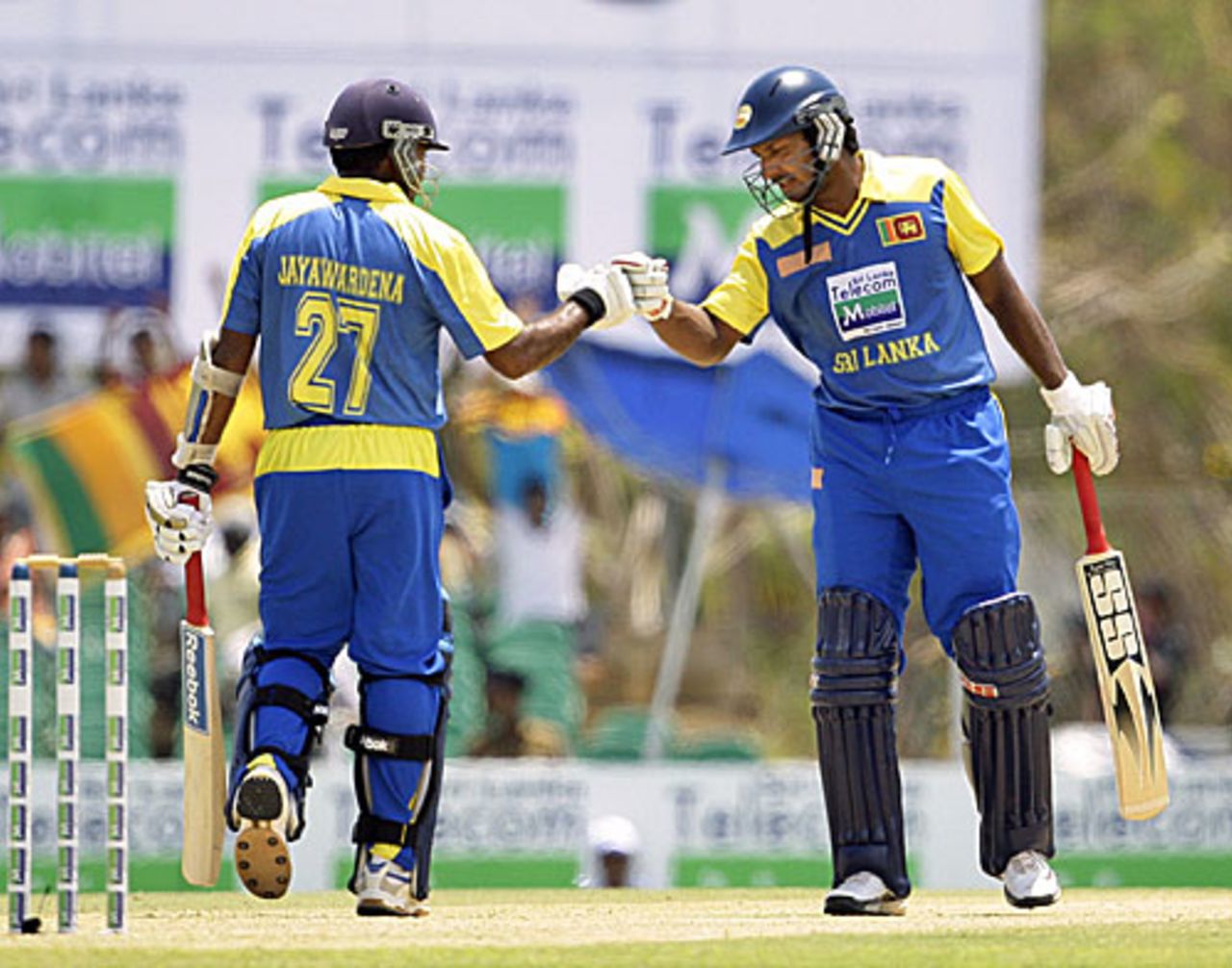 Mahela Jayawardene and Kumar Sangakkara during their 48-run partnership for the third wicket, Sri Lanka v Pakistan, 1st ODI, Dambulla, July 30, 2009 