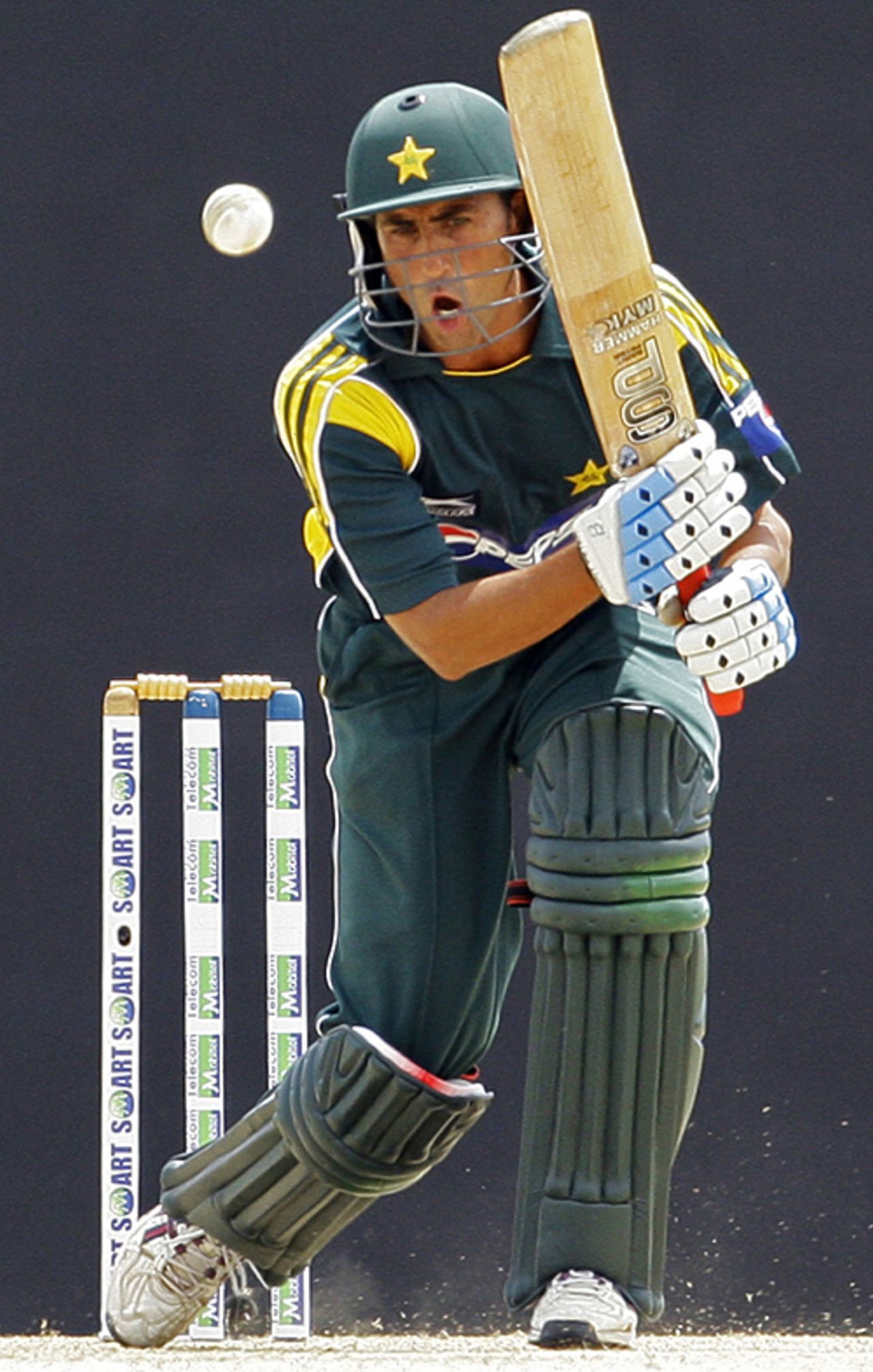 Younis Khan scored a steady 44, Sri Lanka v Pakistan, 3rd ODI, Dambulla, August 3, 2009