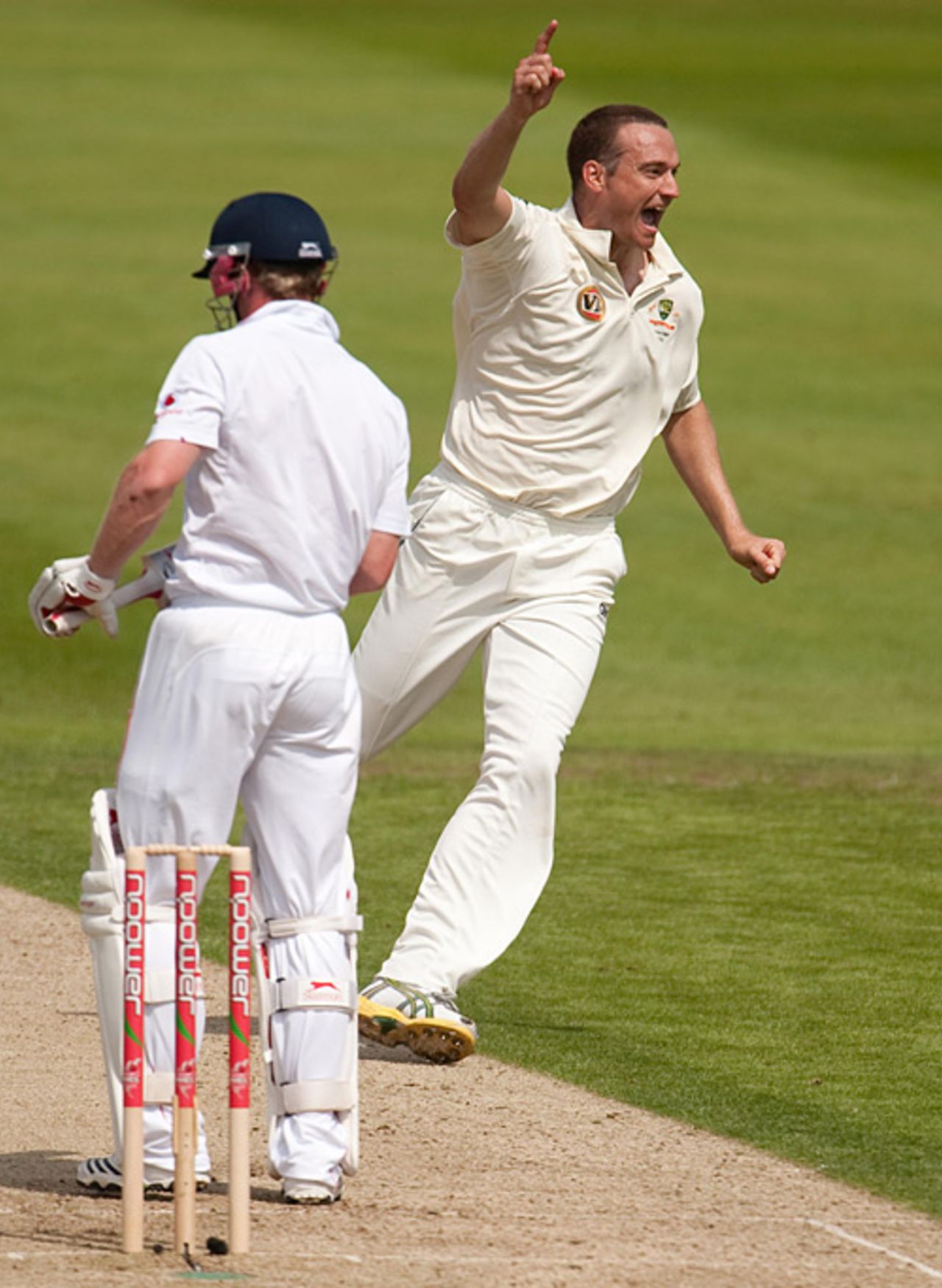 Stuart Clark celebrates the wicket of Paul Collingwood, England v Australia, 4th Test, Headingley, 1st day, August 7, 2009