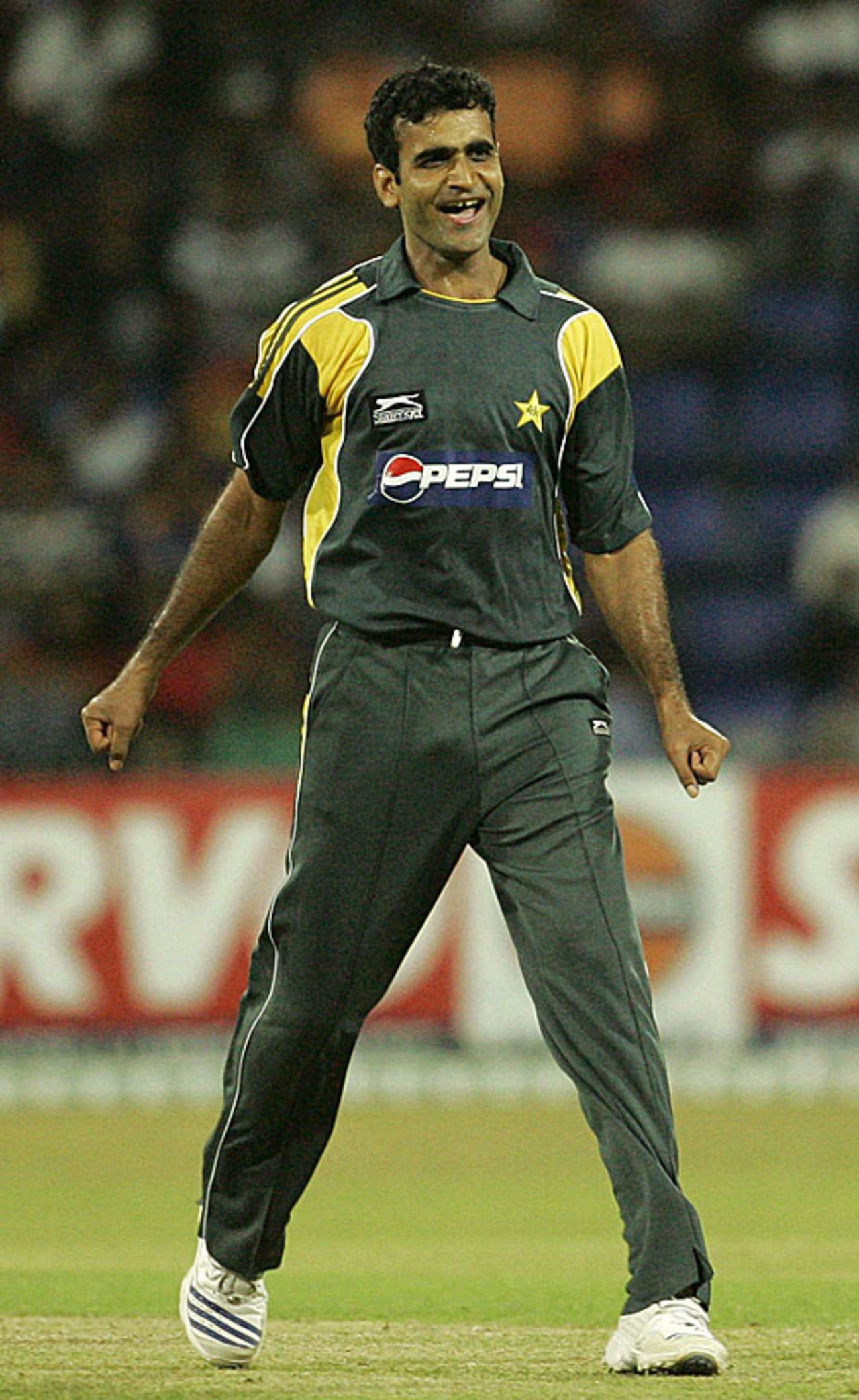 Iftikhar Anjum picked up a five-for, Sri Lanka v Pakistan, 4th ODI, R Premadasa Stadium, Colombo, August 7, 2009 