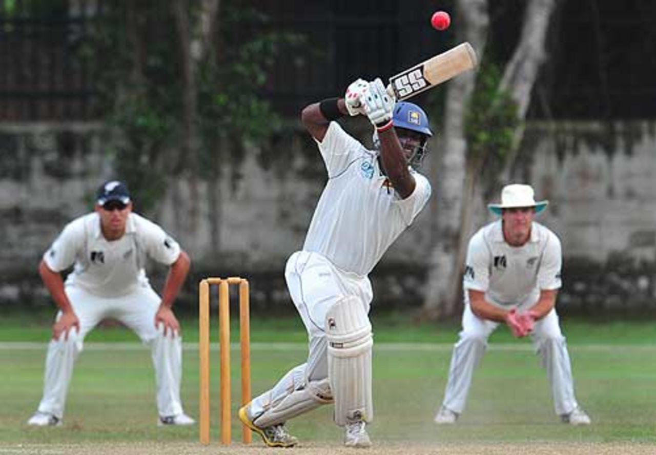 Mahela Udawatte drives down the ground, SLC Development XI v New Zealanders, tour match, Colombo, 3rd day, August 9, 2009
