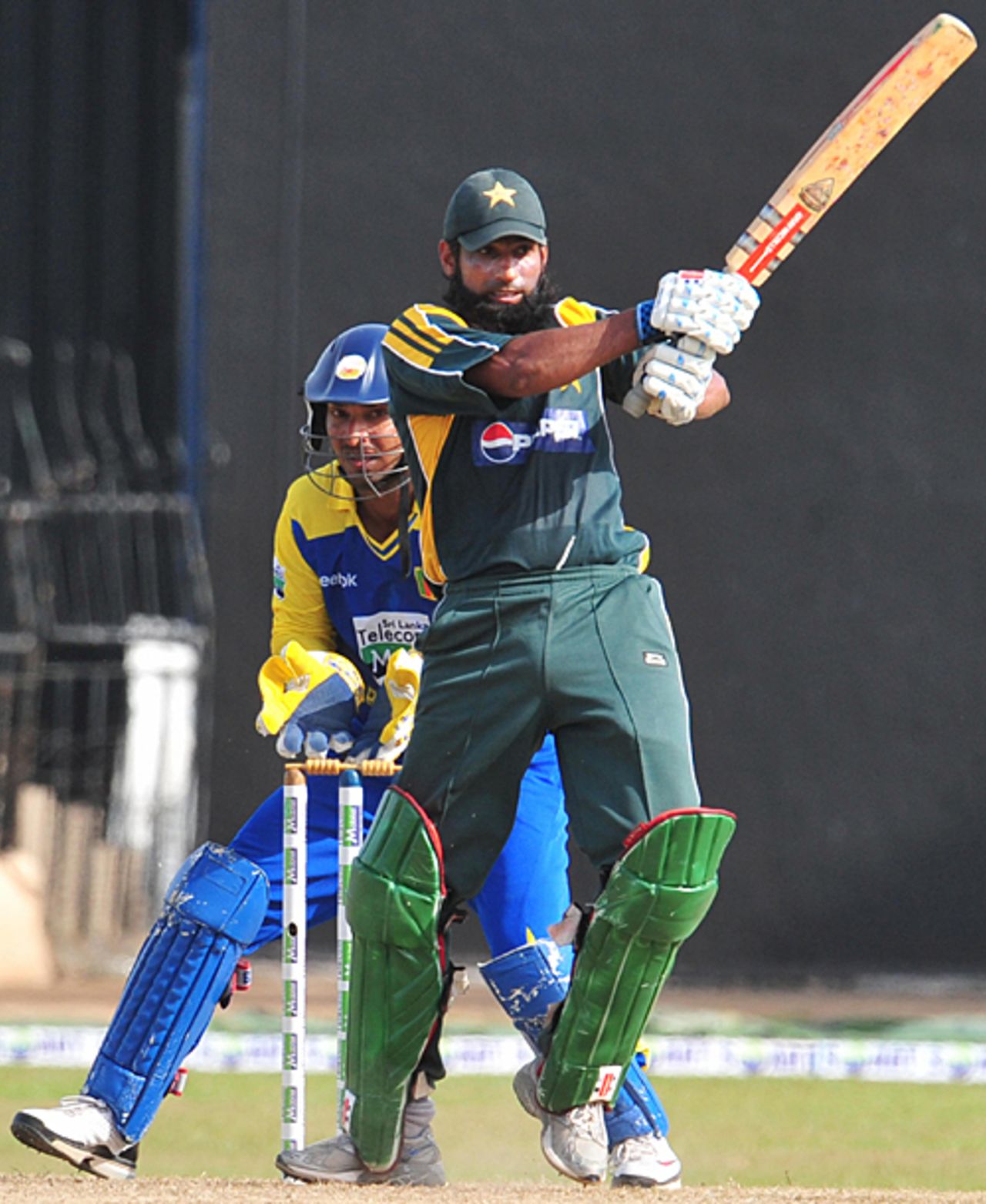 Mohammad Younus shifts gears, Sri Lanka v Pakistan, 5th ODI, Colombo, August 9, 2009