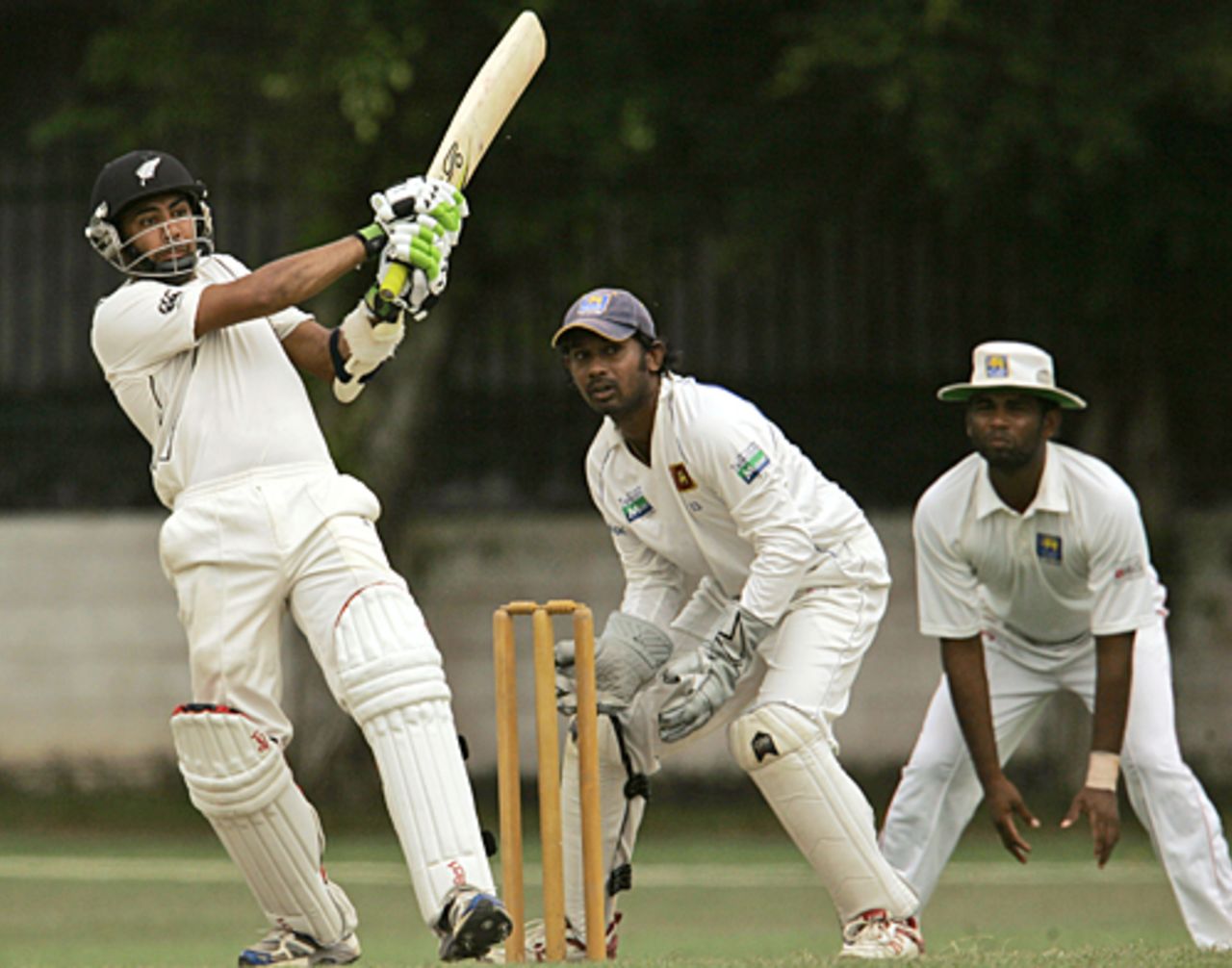 Jeetan Patel goes on the attack, SLC Development XI v New Zealanders, tour match, Colombo, 3rd day, August 9, 2009