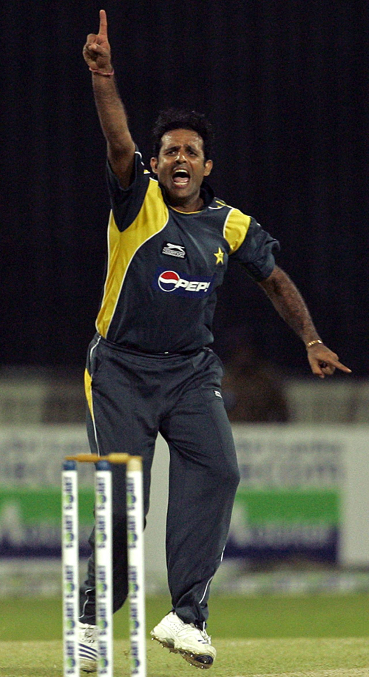 Naved-ul-Hasan celebrates getting rid of Kumar Sangakkara, Sri Lanka v Pakistan, 5th ODI, Colombo, August 9, 2009