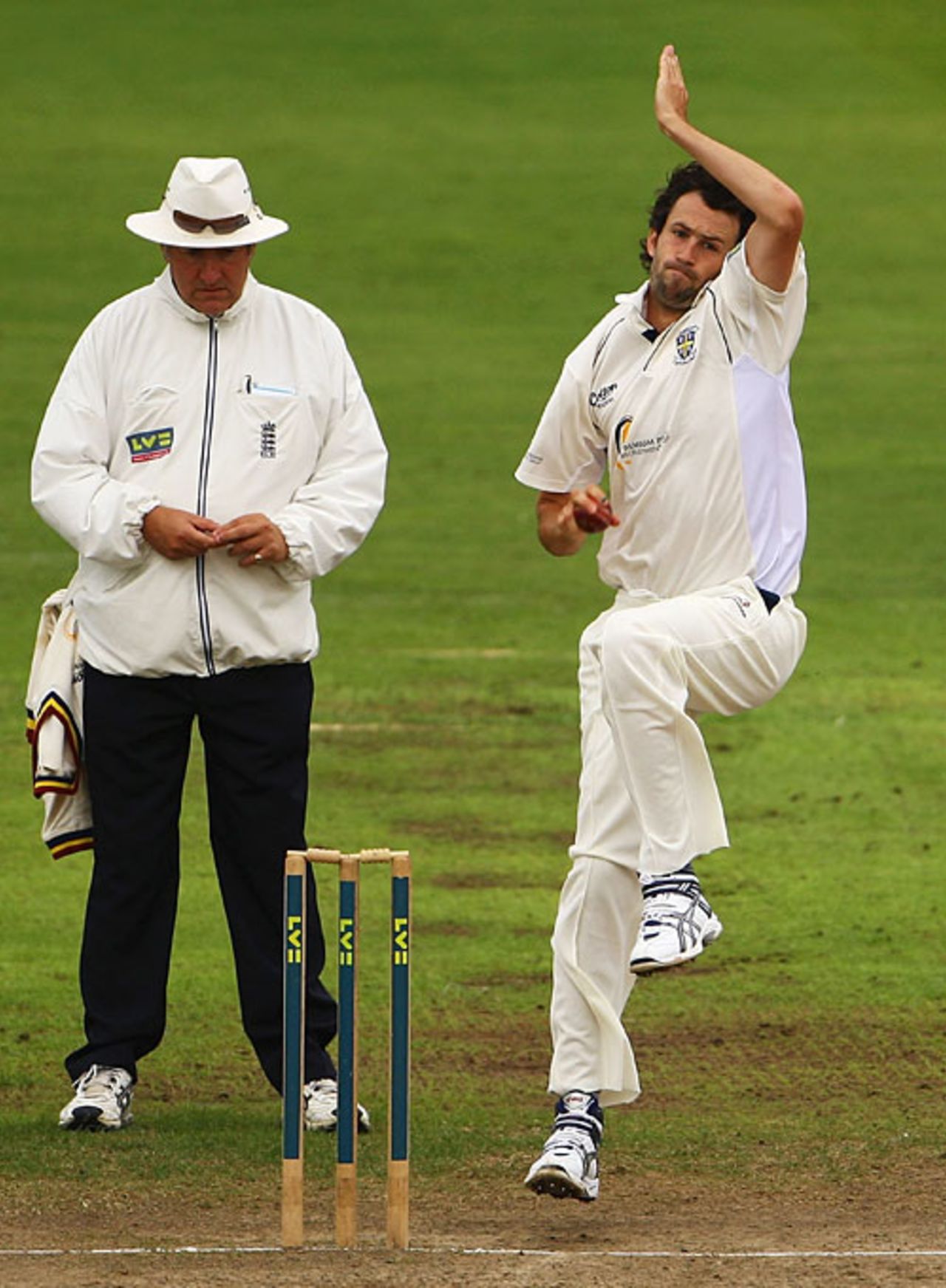 Graham Onions in mid-flight, Lancashire v Durham, County Championship, Division One, Old Trafford, August 12, 2009 