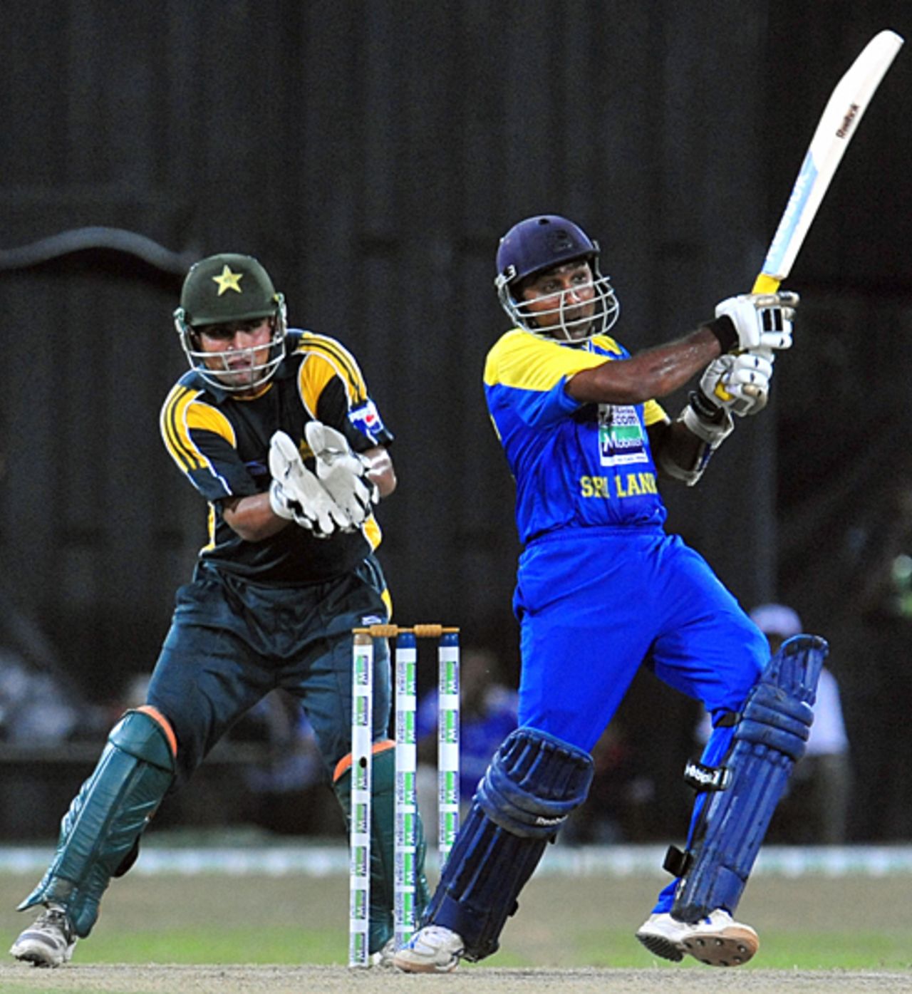 Mahela Jayawardene eyes deep mid-wicket, Sri Lanka v Pakistan, only Twenty20 international, Colombo, August 12, 2009