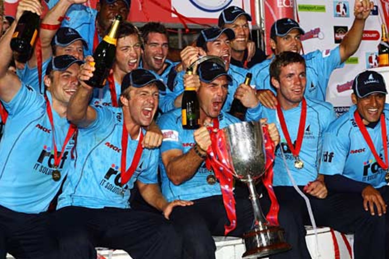Sussex celebrate with the Twenty20 Cup, Somerset v Sussex, Twenty20 Cup final, Edgbaston, August 15, 2009
