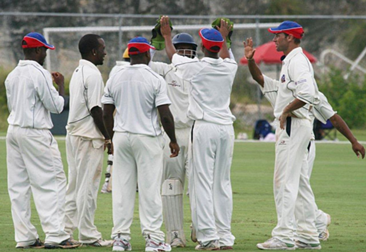 Bermuda players celebrate the fall of another Ugandan wicket, Bermuda v Uganda, ICC Intercontinental Cup, 2nd day, Mutare, August 18, 2009