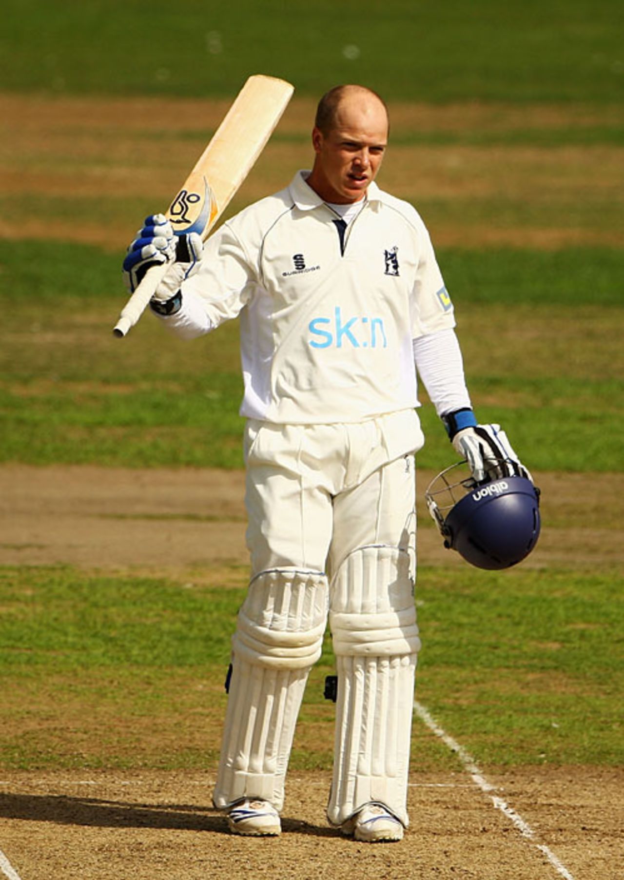 Tim Ambrose raises his bat acknowledging his century, Yorkshire v Warwickshire, County Championship, Division One, Scarborough, August 27, 2009