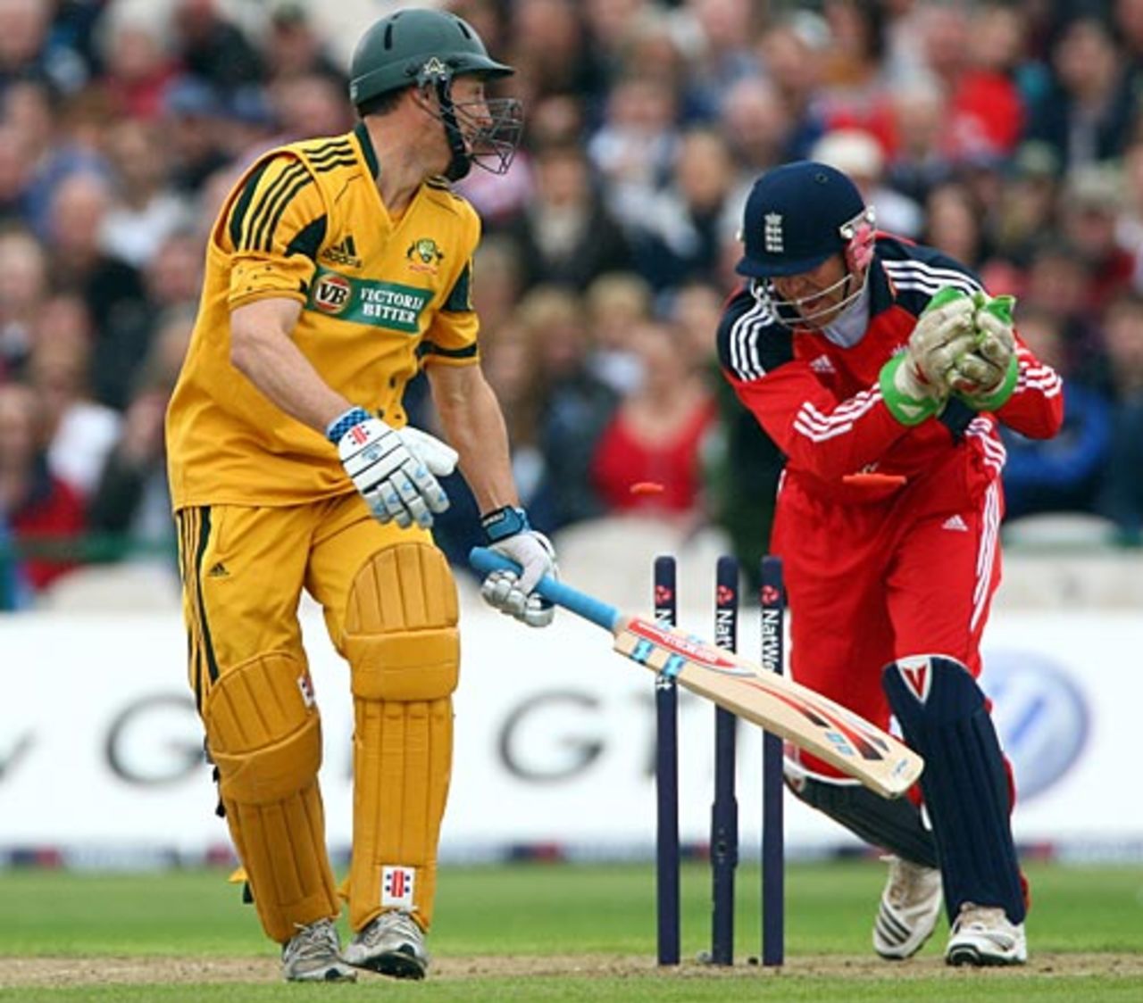 David Hussey was stumped by Matt Prior, England v Australia, 1st Twenty20 international, Old Trafford, August 30, 2009