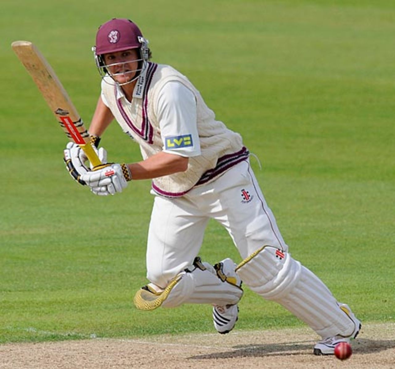 James Hildreth sets off for a run, Somerset v Durham, County Championship, Division One, 1st day, September 1, 2009