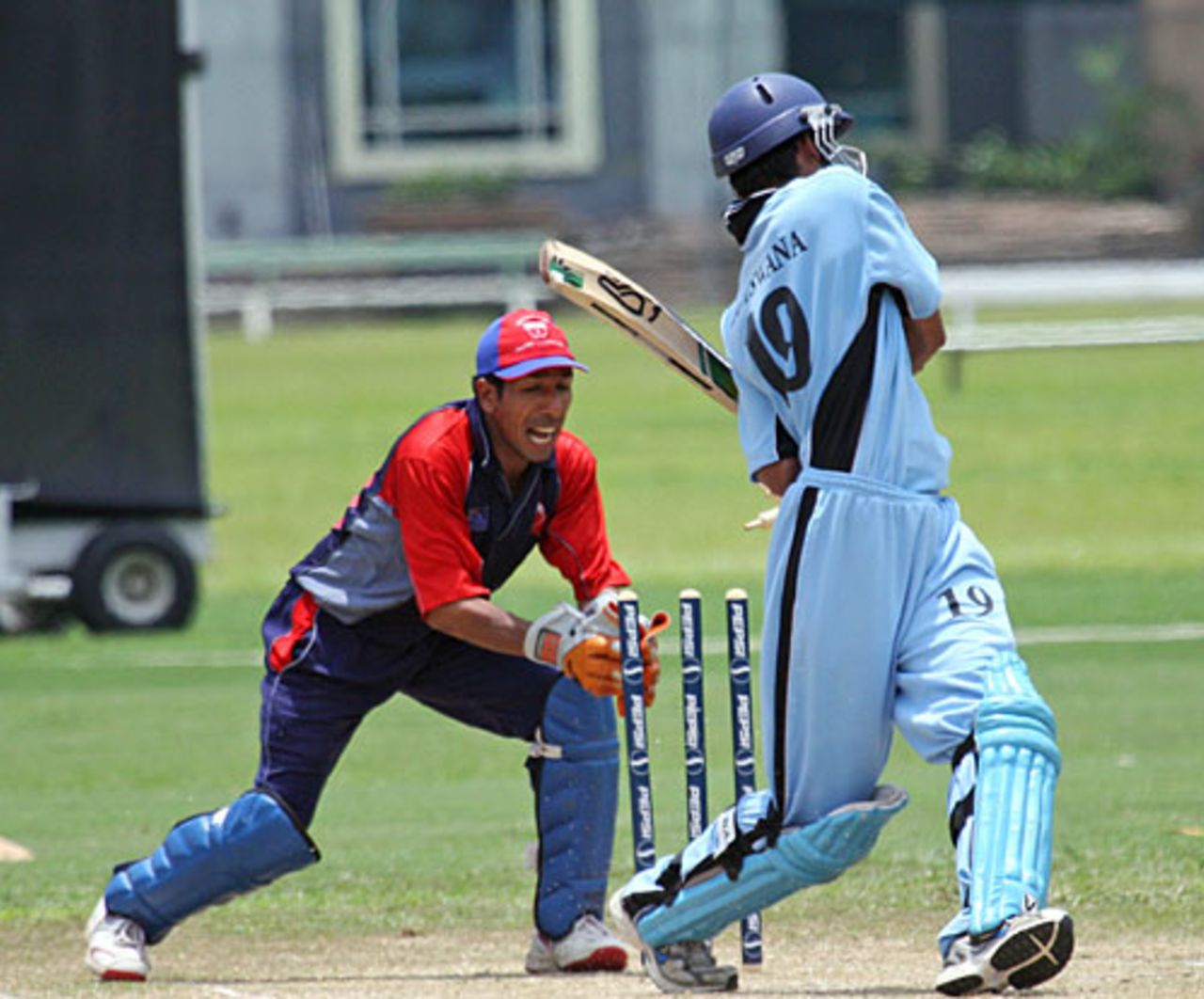 Taroesh Trivedi is stumped by Shahzad Ahmed, Bahrain v Botswana, ICC World Cricket League Division 6, Singapore, September 2, 2009