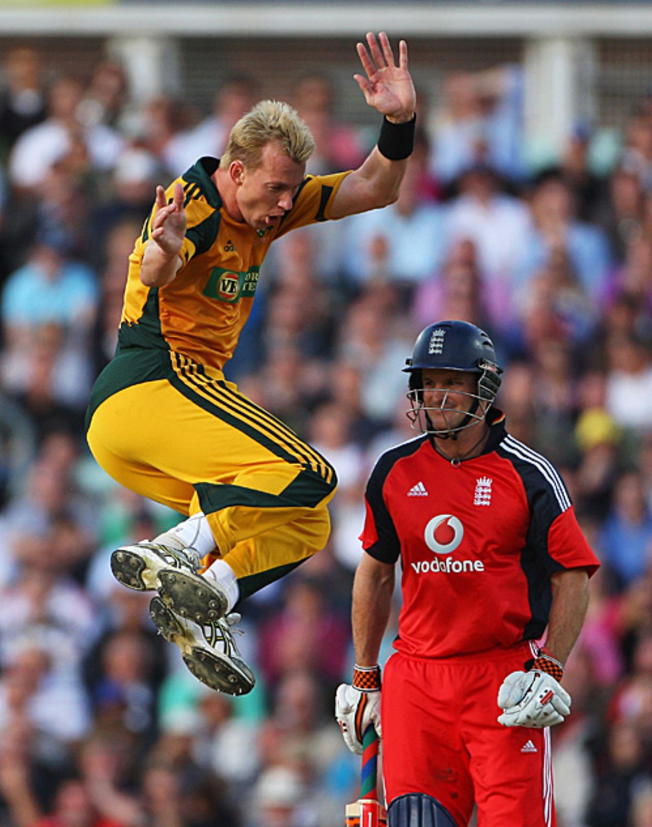 A leaping Brett Lee celebrates the early wicket of Andrew Strauss, England v Australia, 1st ODI, The Oval, September 4, 2009