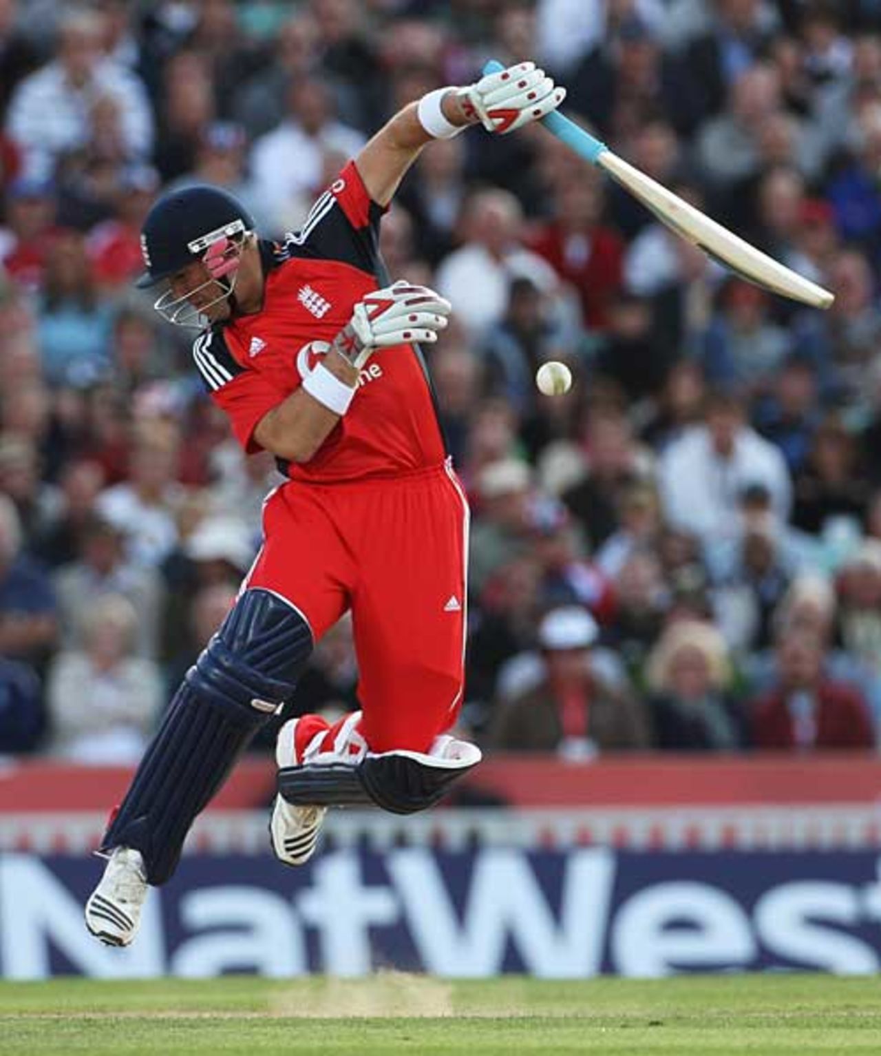 Matt Prior fends off a first-ball bouncer from Brett Lee, England v Australia, 1st ODI, The Oval, September 4, 2009