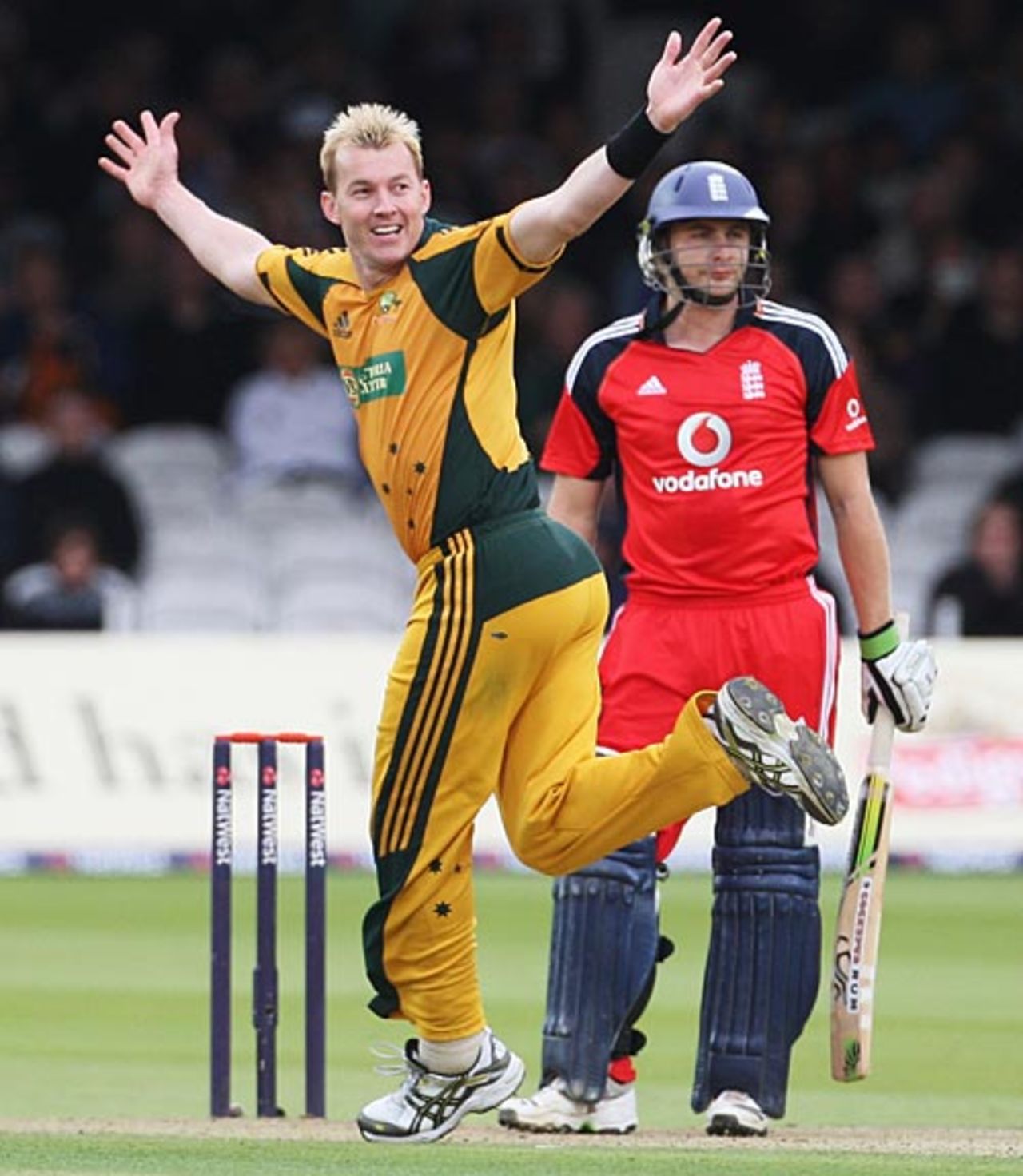 Brett Lee had Luke Wright caught behind, England v Australia, 2nd ODI, Lord's, September 6, 2009