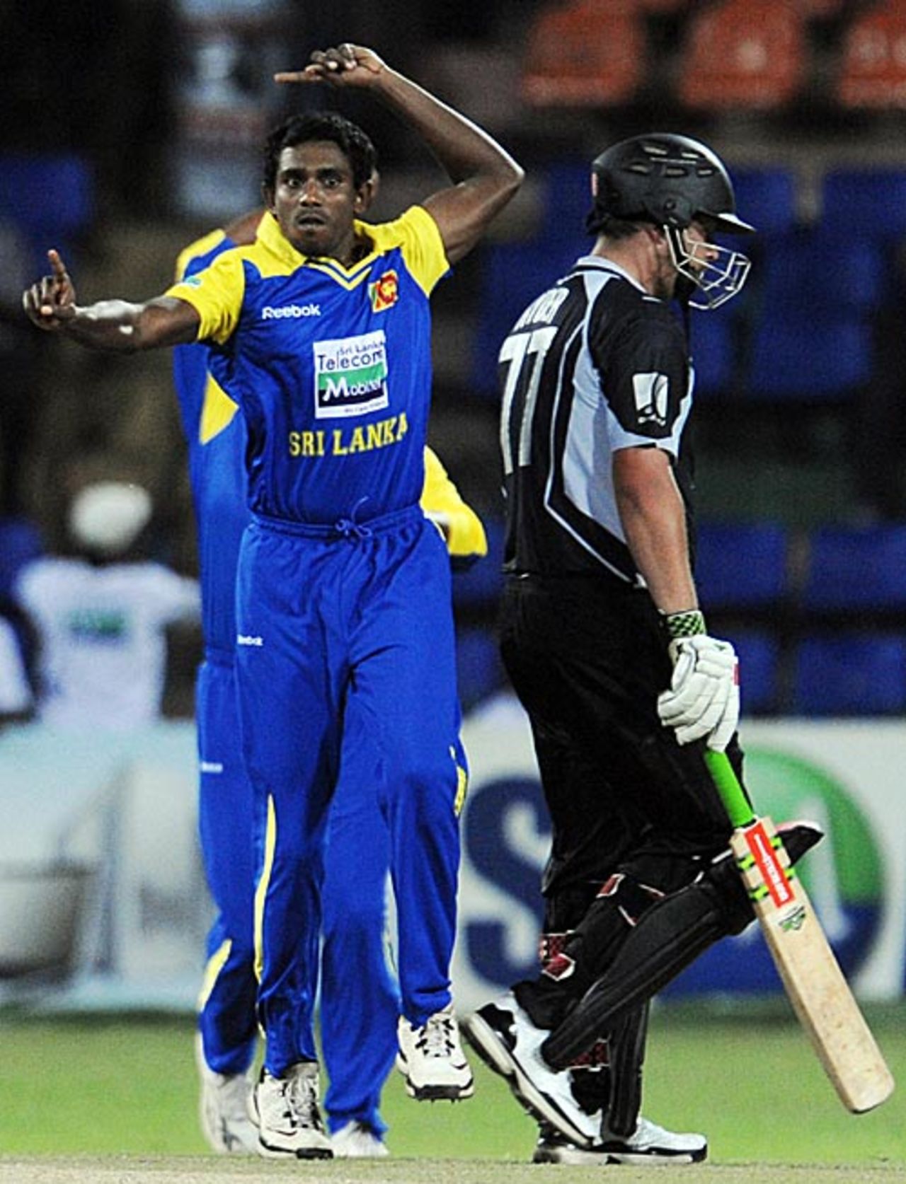 Thilan Thushara trapped Jesse Ryder in front, Sri Lanka v New Zealand, 1st match, Compaq Cup, Colombo, September 8, 2009