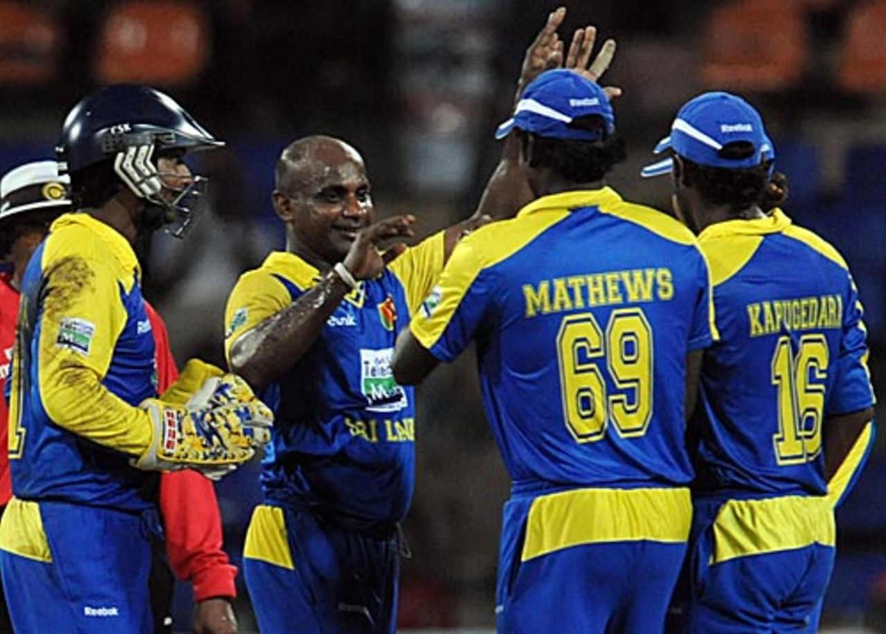 Sanath Jayasuriya picked up two wickets, Sri Lanka v New Zealand, 1st match, Compaq Cup, Colombo, September 8, 2009