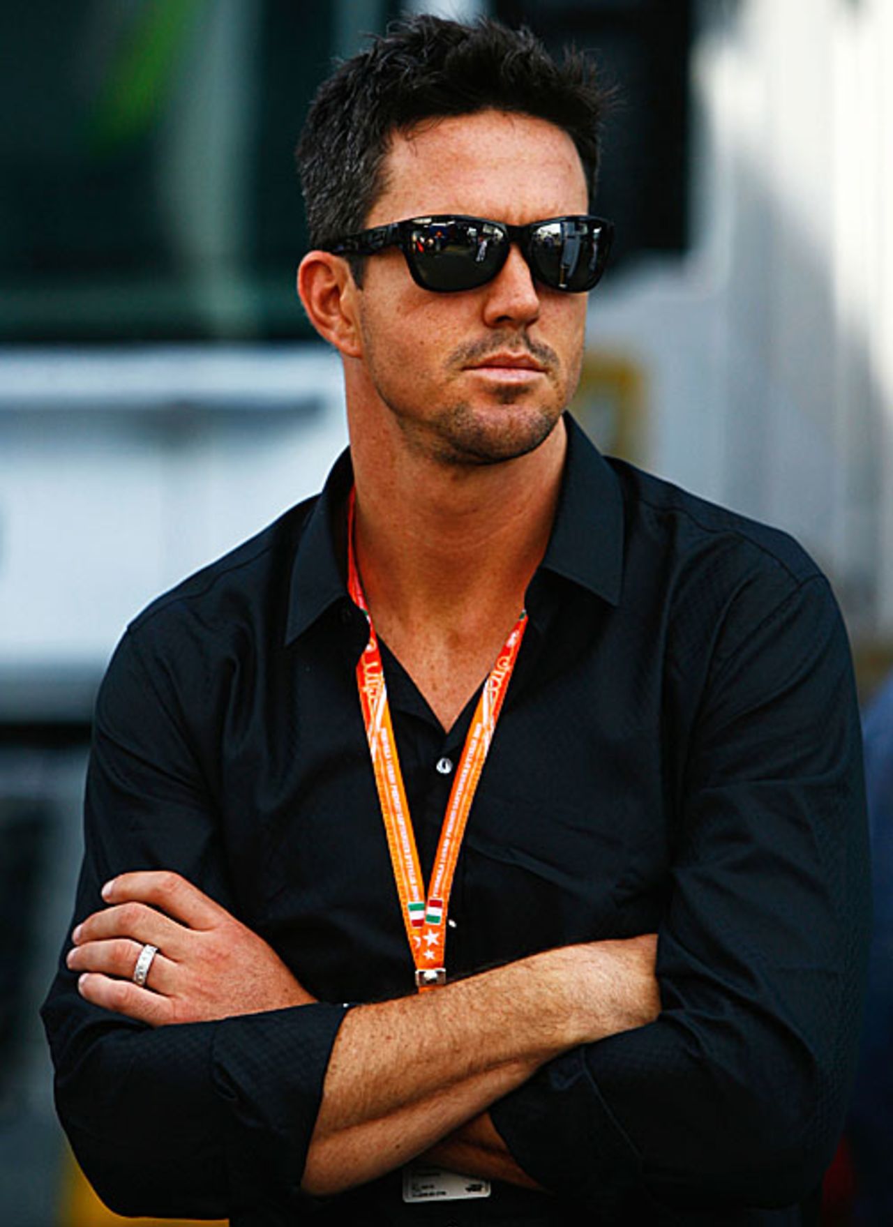 Kevin Pietersen catches the action at the Italian Grand Prix, Monza, September 13, 2009