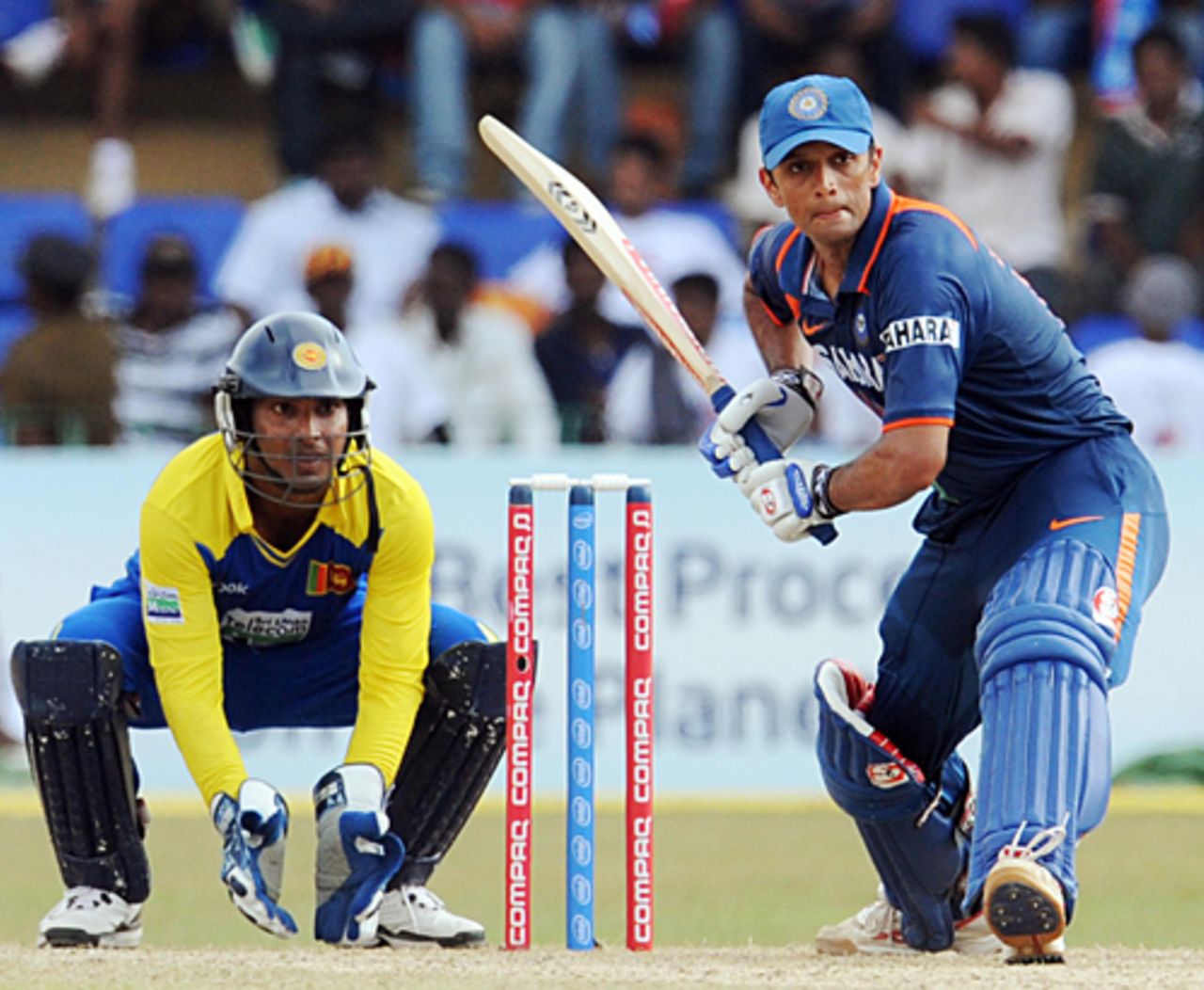 Rahul Dravid concentrates hard, Sri Lanka v India, Compaq Cup, final, Colombo, September 14, 2009