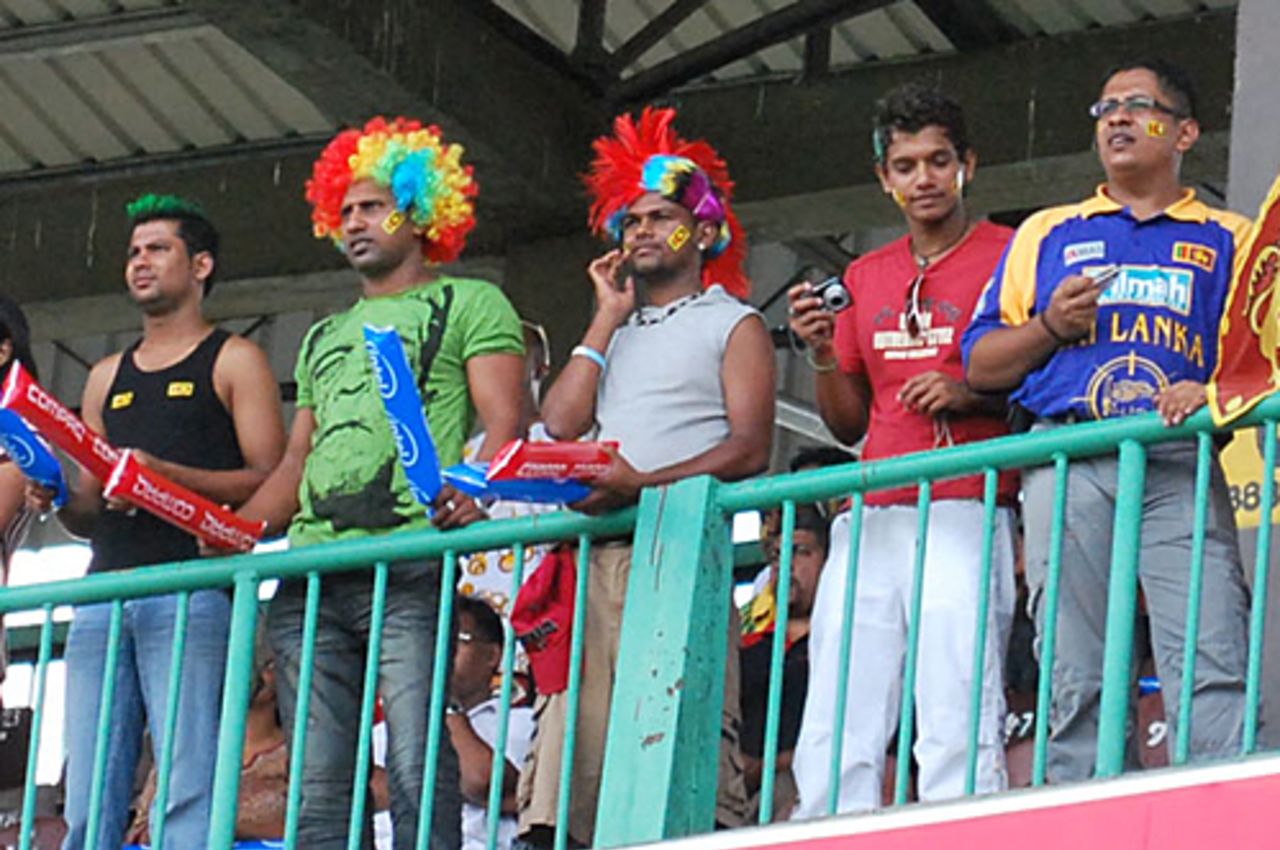 Sri Lankan fans deck up in style for the final, Sri Lanka v India, Compaq Cup, final, Colombo, September 14, 2009