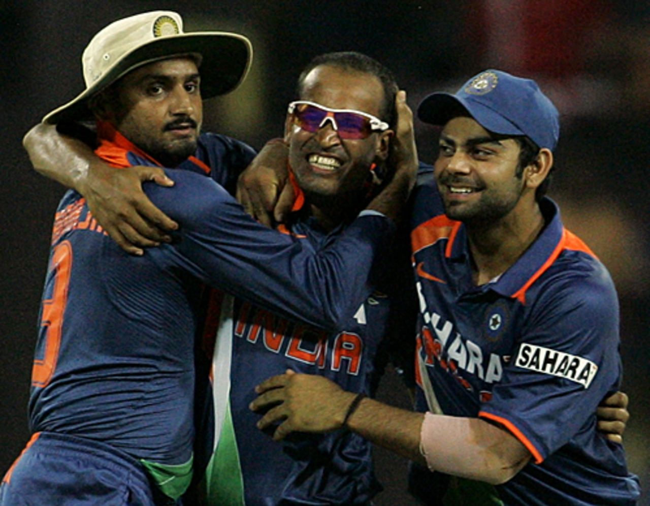 Yusuf Pathan is hugged by team-mates after sending back Sanath Jayasuriya, Sri Lanka v India, Compaq Cup, final, Colombo, September 14, 2009