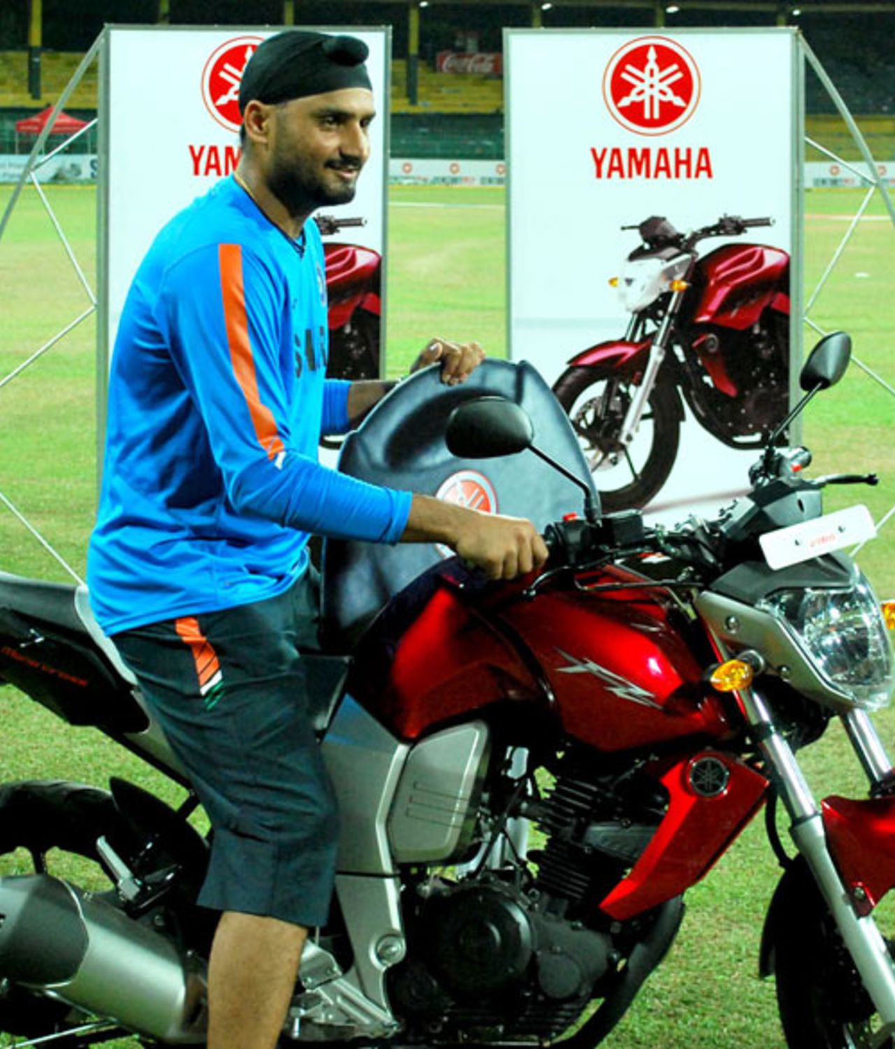 Harbhajan Singh won a motorbike for being the 'Most Stylish Player' of the day, Sri Lanka v India, Compaq Cup, final, Colombo, September 14, 2009