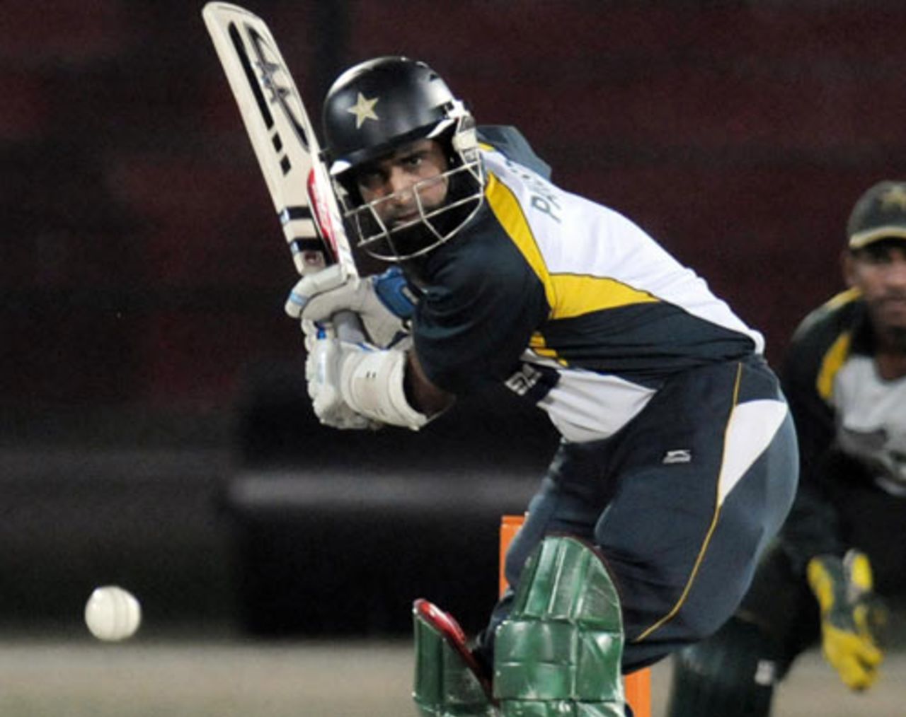 Mohammad Yousuf is all concentration during a training camp, National Cricket Stadium, Karachi, September 16, 2009