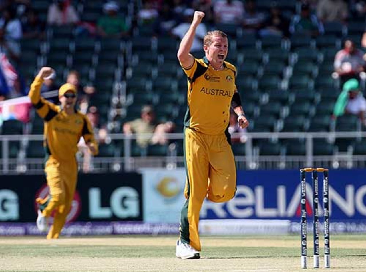 Peter Siddle - Cricketers Wearing Jersey Number 10 | KreedOn