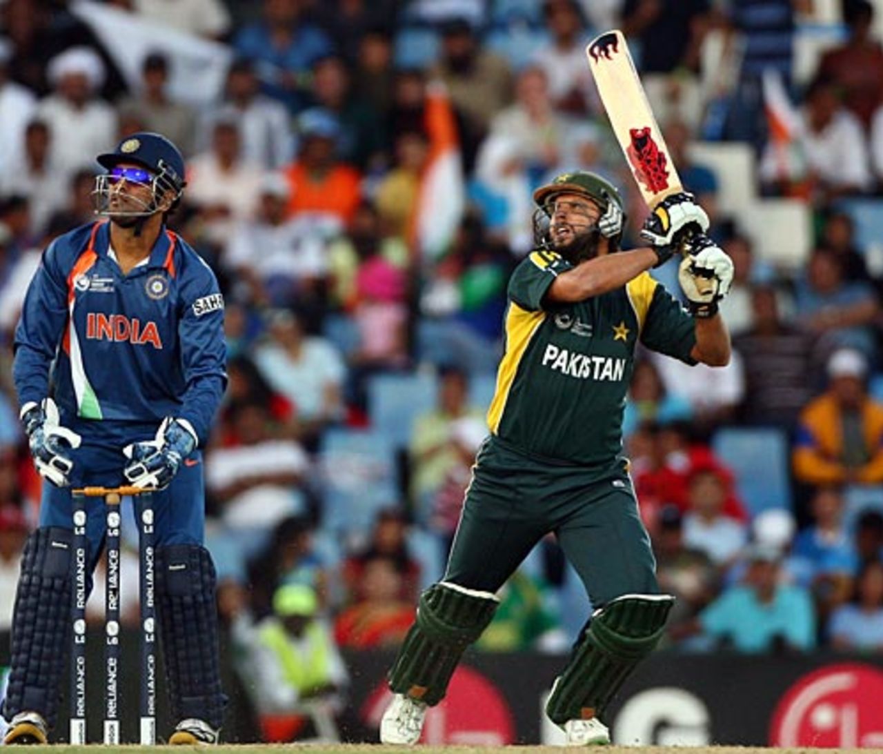 Shahid Afridi hit his first ball for four, India v Pakistan, Champions Trophy, Group A, Centurion, September 26, 2009