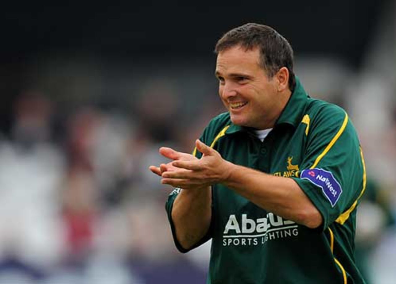 Mark Ealham finished his professional career with the Pro40 match against Gloucestershire, Nottinghamshire v Gloucestershire, Pro40, Trent Bridge, September 27, 2009