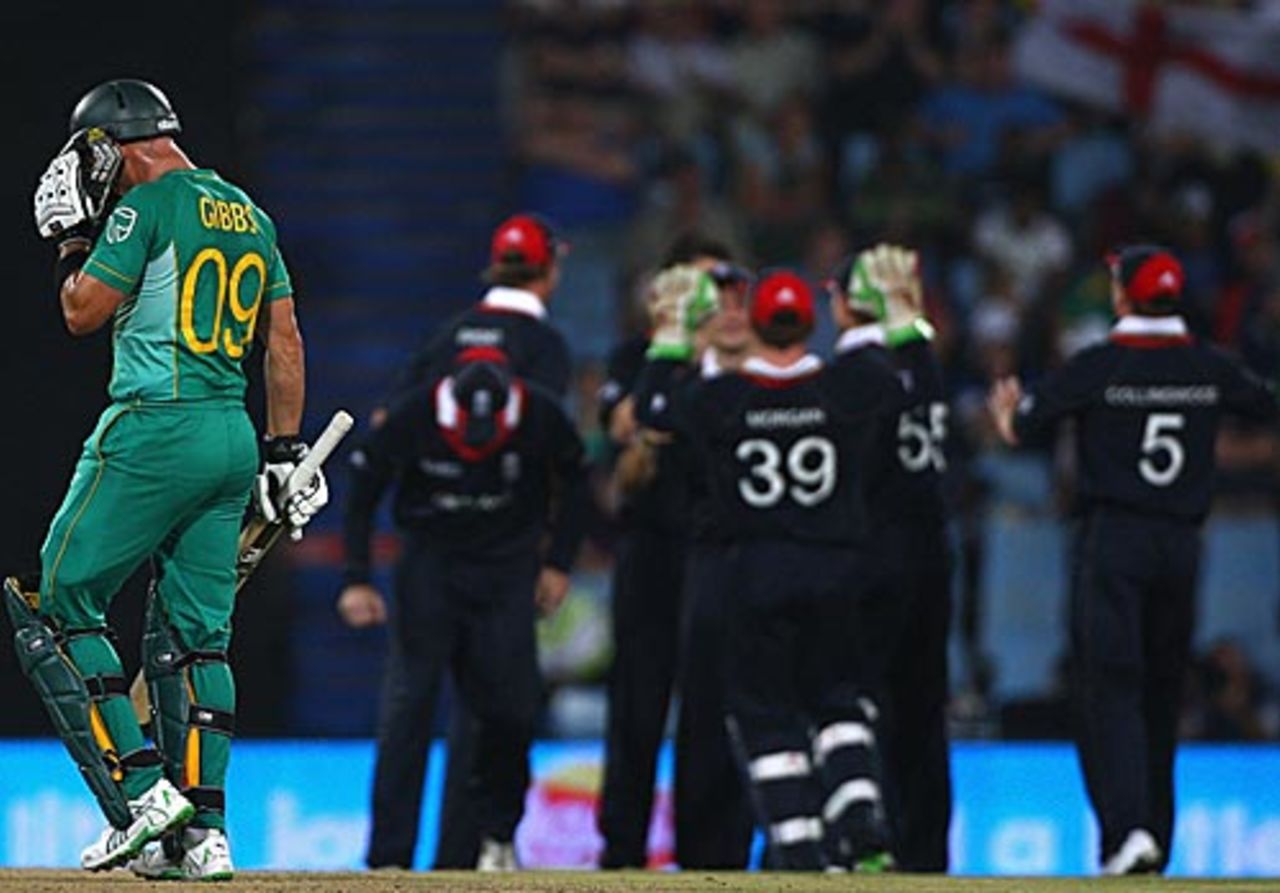 South Africa suffered an early setback with the loss of Herschelle Gibbs, South Africa v England, ICC Champions Trophy, Group B, Centurion, September 27, 2009