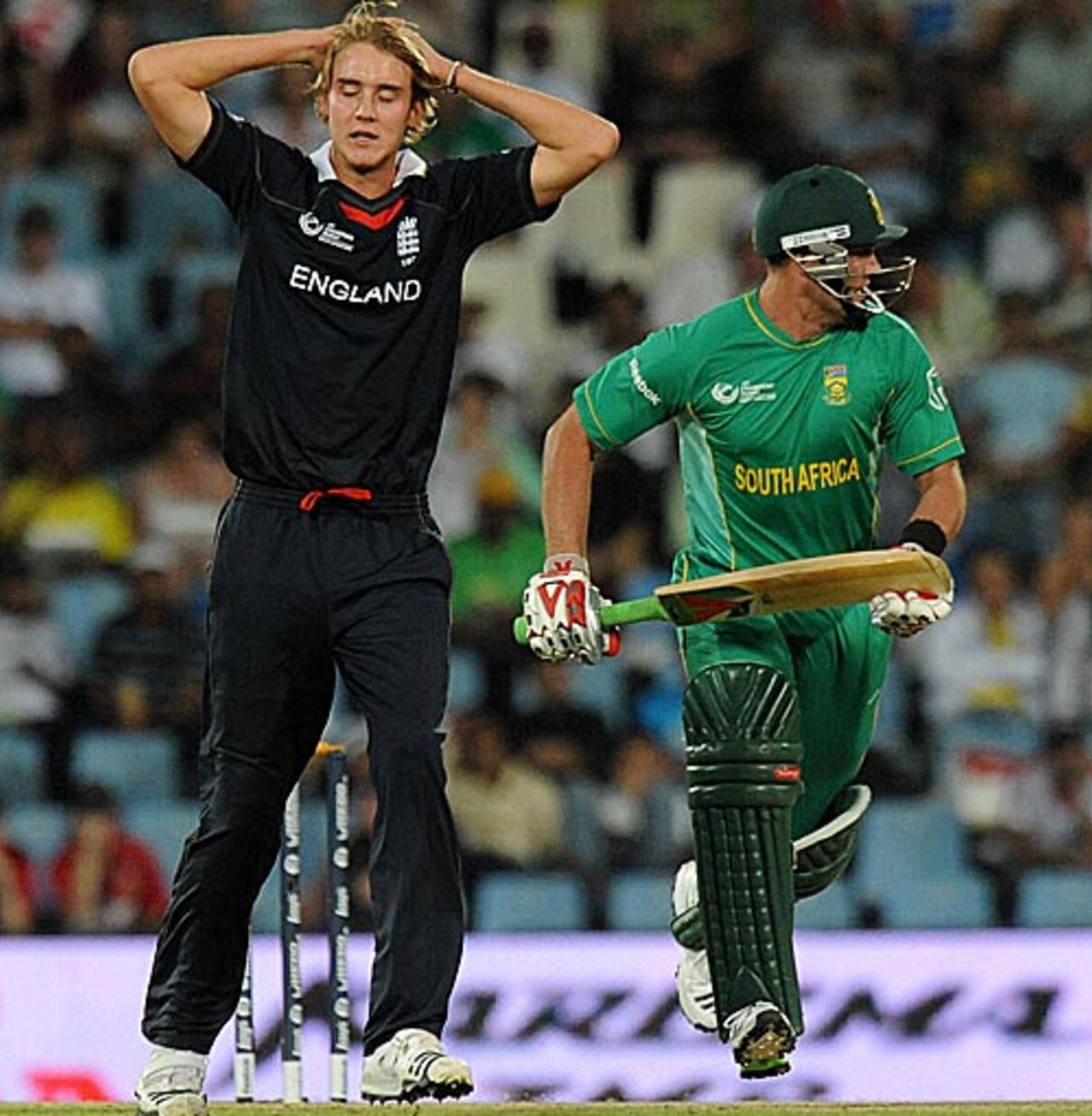 The frustration didn't last long, as Stuart Broad eventually got rid of Jacques Kallis, South Africa v England, ICC Champions Trophy, Group B, Centurion, September 27, 2009