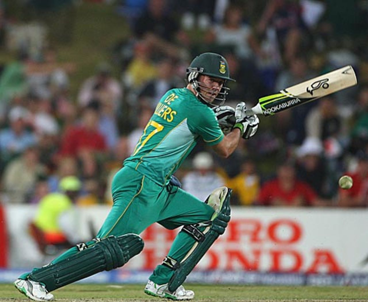 AB de Villiers drives through cover, South Africa v England, ICC Champions Trophy, Group B, Centurion, September 27, 2009
