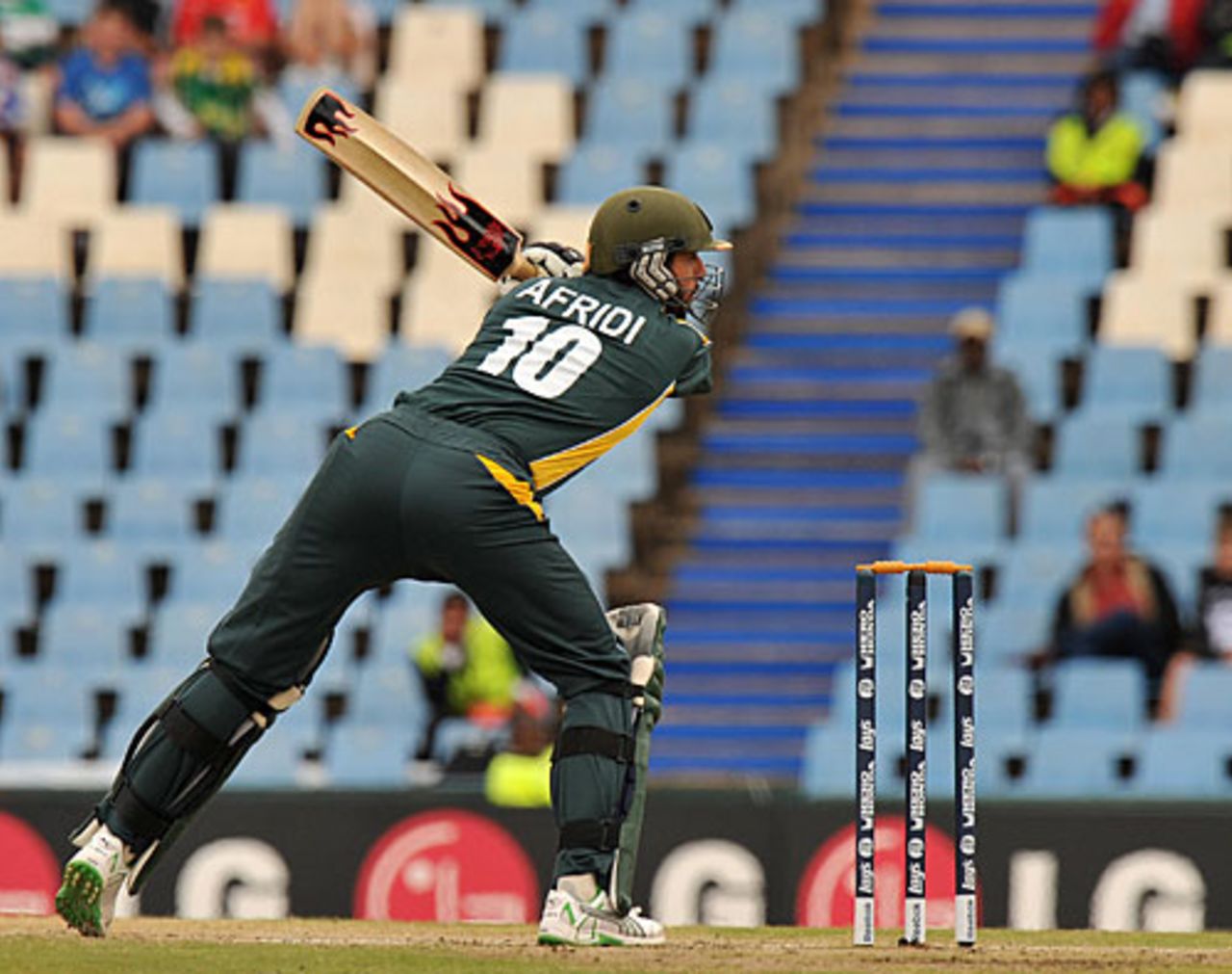 Shahid Afridi reaches wide to cut, Australia v Pakistan, ICC Champions Trophy, Group A, Centurion, September 30, 2009
