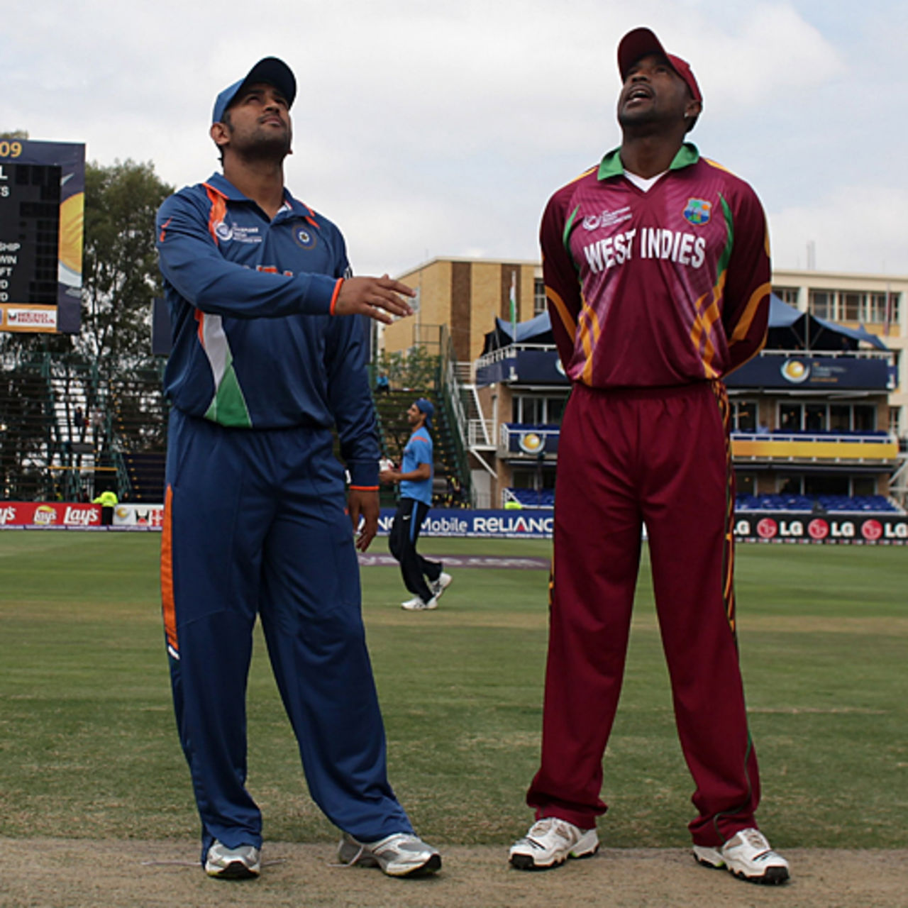 MS Dhoni and Floyd Reifer at the toss, India v West Indies, Champions Trophy, Group A, Johannesburg, September 30, 2009