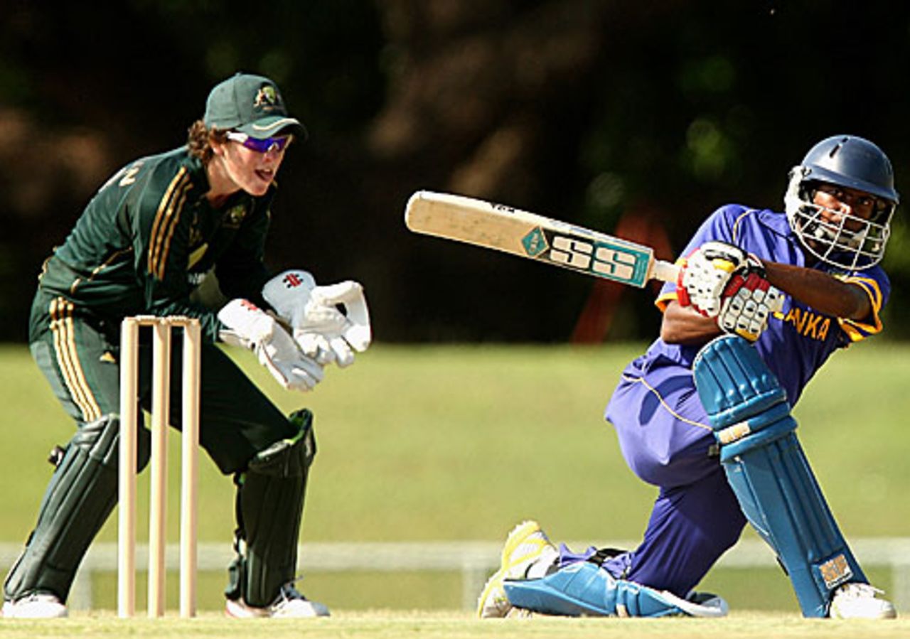 Banuka Rajapaksha goes on the attack, Australia Under-19s v Sri Lanka Under-19s, 2nd ODI, Darwin, October 4, 2009