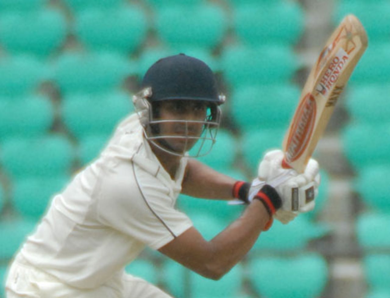 Manoj Tiwary compounded Mumbai's troubles with an unbeaten 80, Mumbai v Rest of India, Irani Cup, Nagpur, 4th day, October 4, 2009