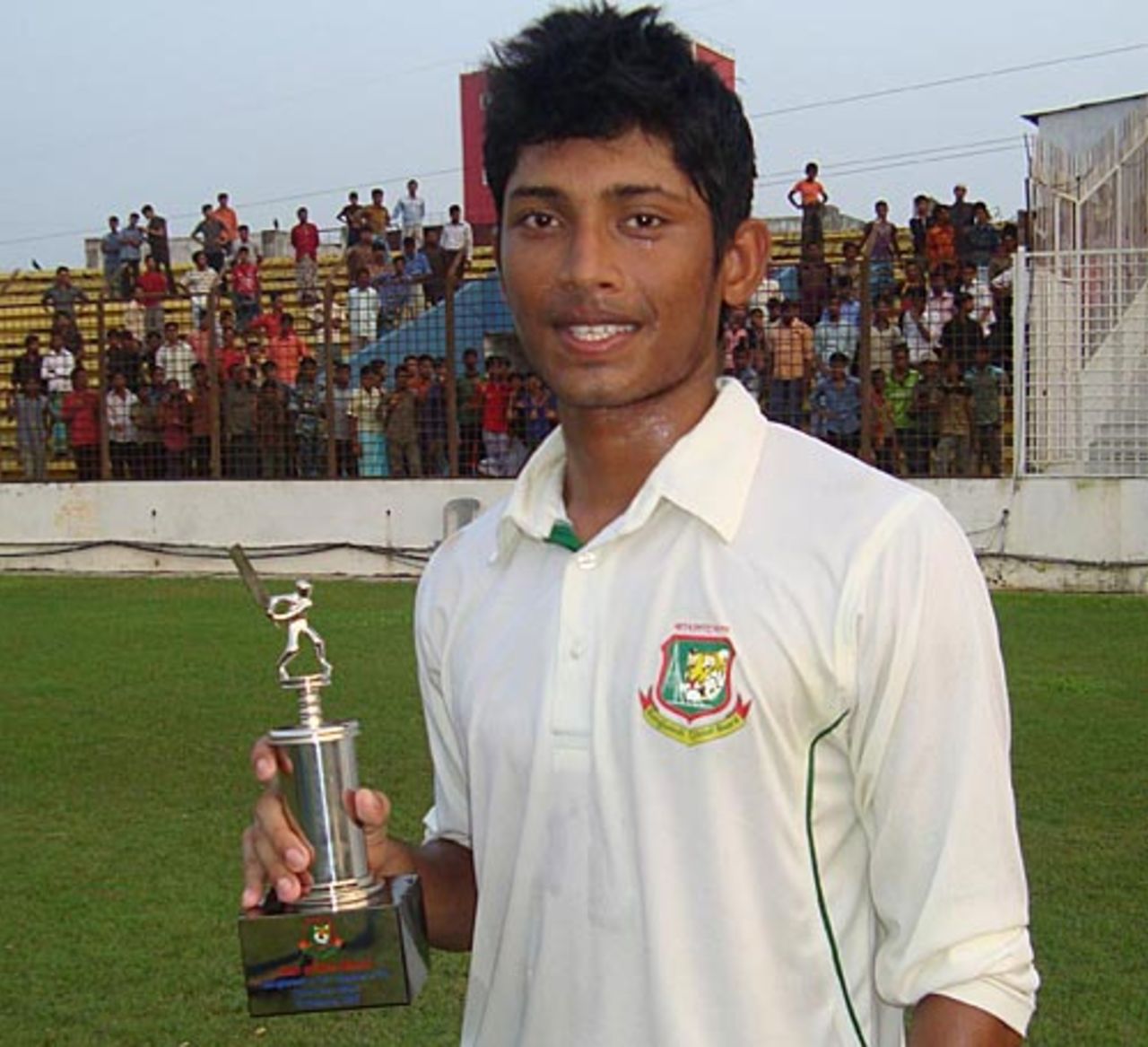 The Man of the Match Anamul Haque, Bangladesh U-19 v England U-19, Youth Test, October 19, 2009