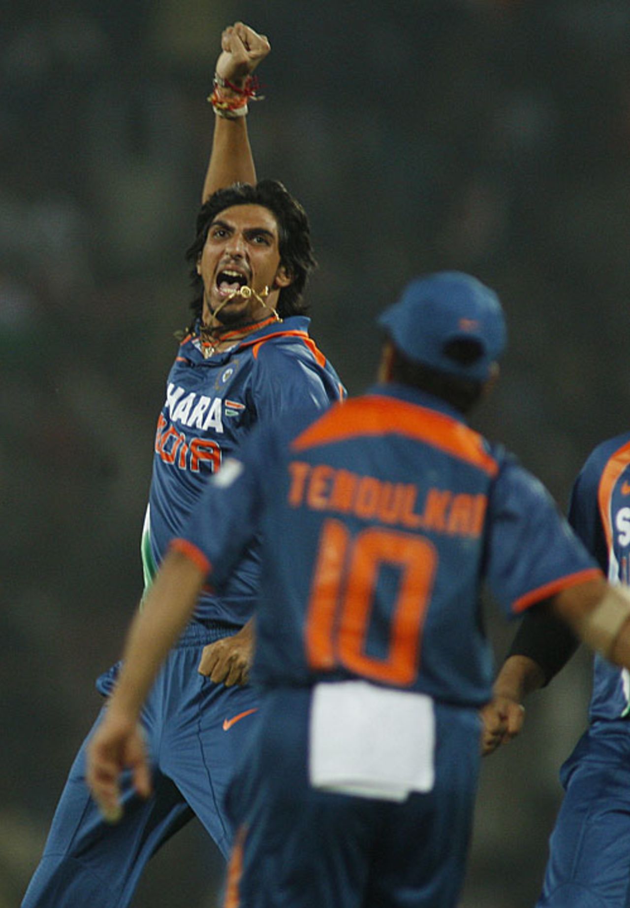 Ishant Sharma is euphoric after dismissing Shane Watson, India v Australia, 2nd ODI, Nagpur, October 28, 2009
