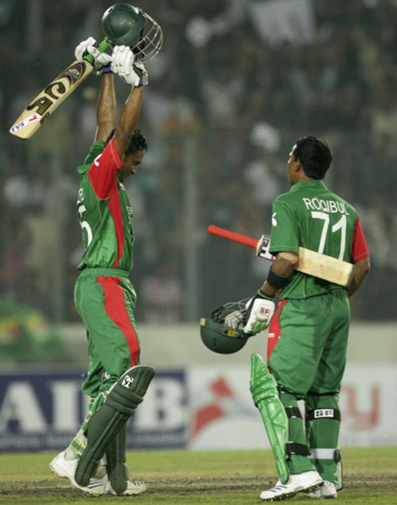 Shakib Al Hasan and Raqibul Hasan were involved in an unbroken 165-run stand, Bangladesh v Zimbabwe, 2nd ODI, Mirpur, October 29, 2009