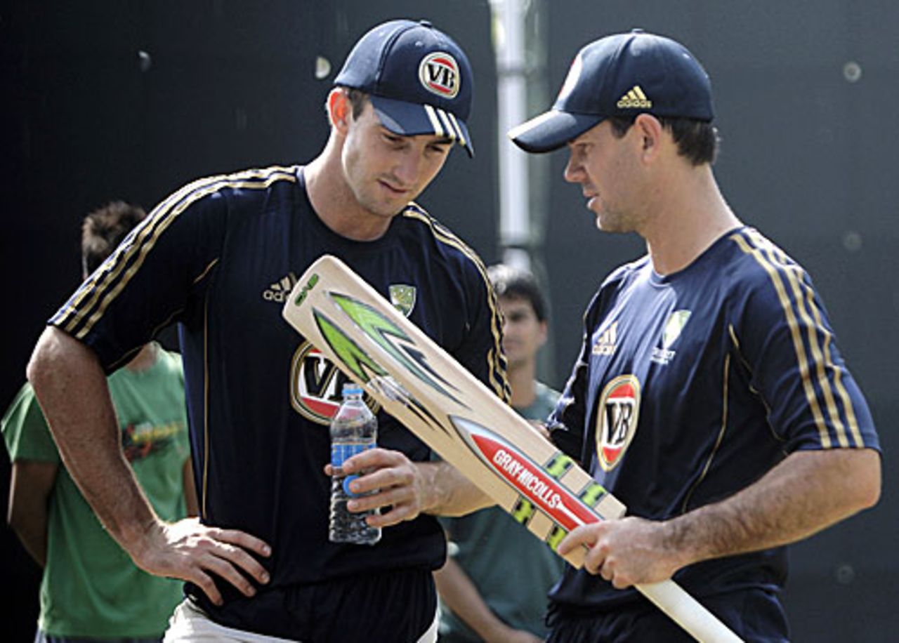 Ricky Ponting talks shop with Shaun Marsh, New Delhi, October 30, 2009