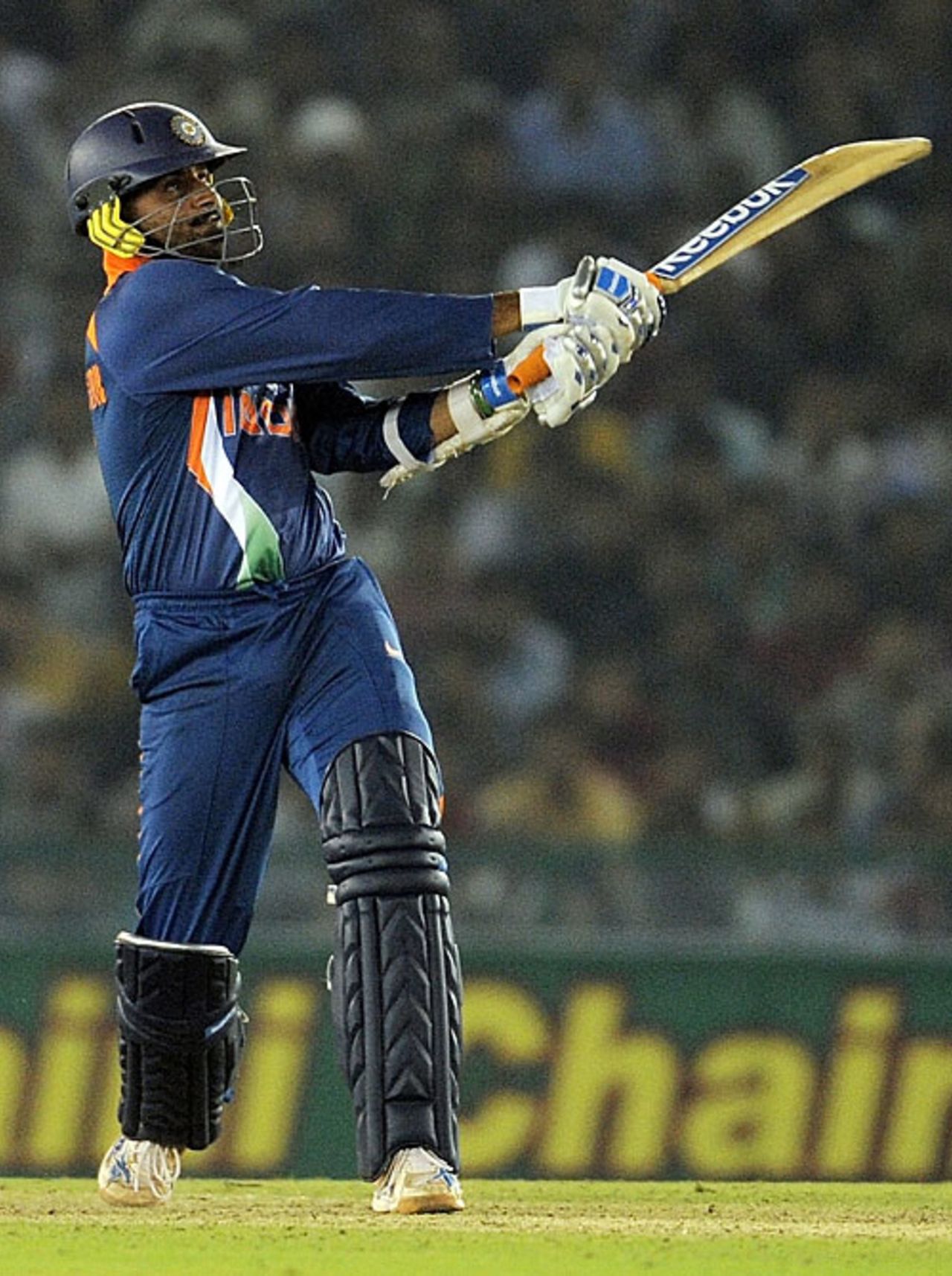 Harbhajan Singh smashed 31 off 25 balls, India v Australia, 4th ODI, Mohali, November 2, 2009