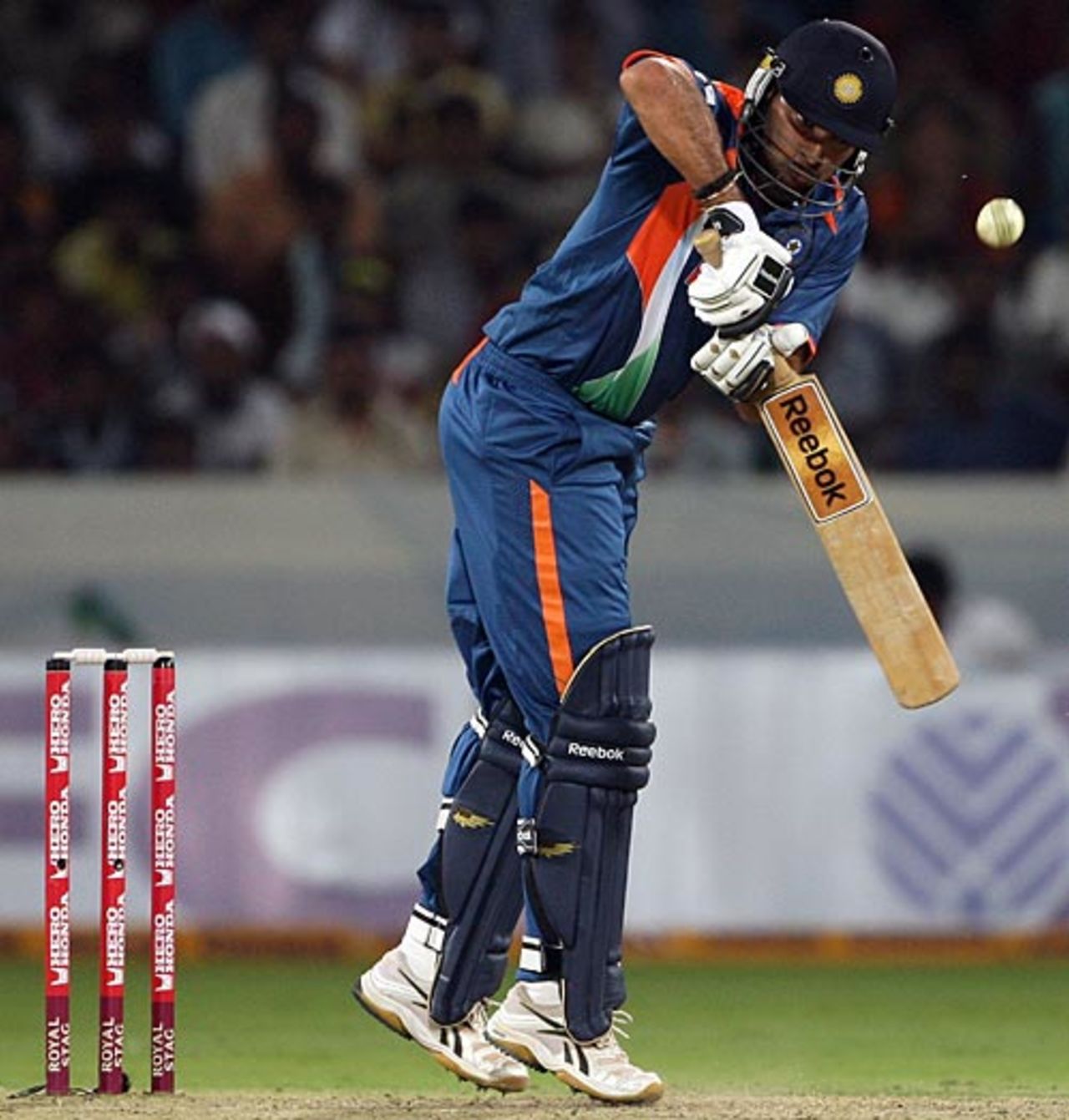 Yuvraj Singh gets a leading edge, India v Australia, 5th ODI, Hyderabad, November 5, 2009