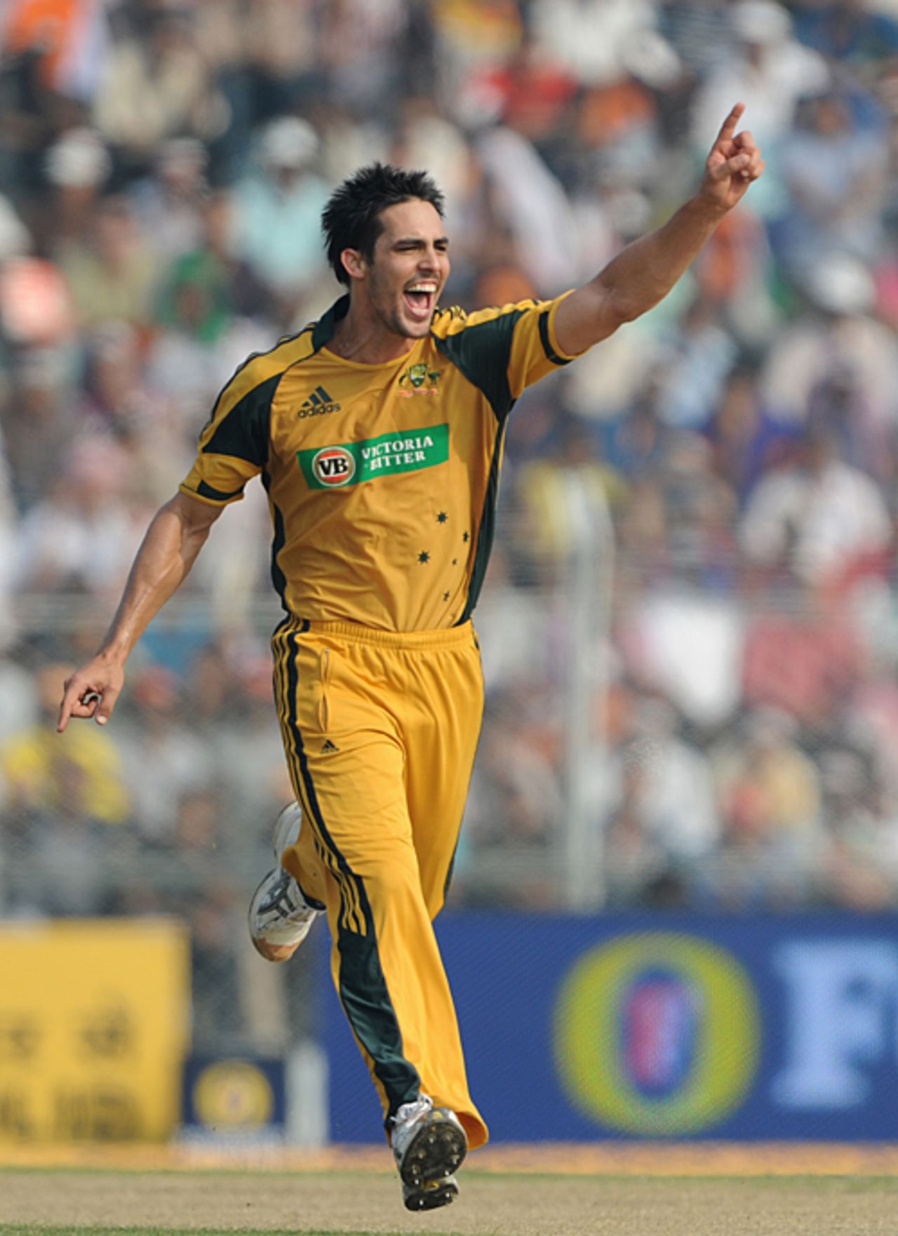 Mitchell Johnson celebrates a superb first over, India v Australia, 6th ODI, Guwahati, November 8, 2009